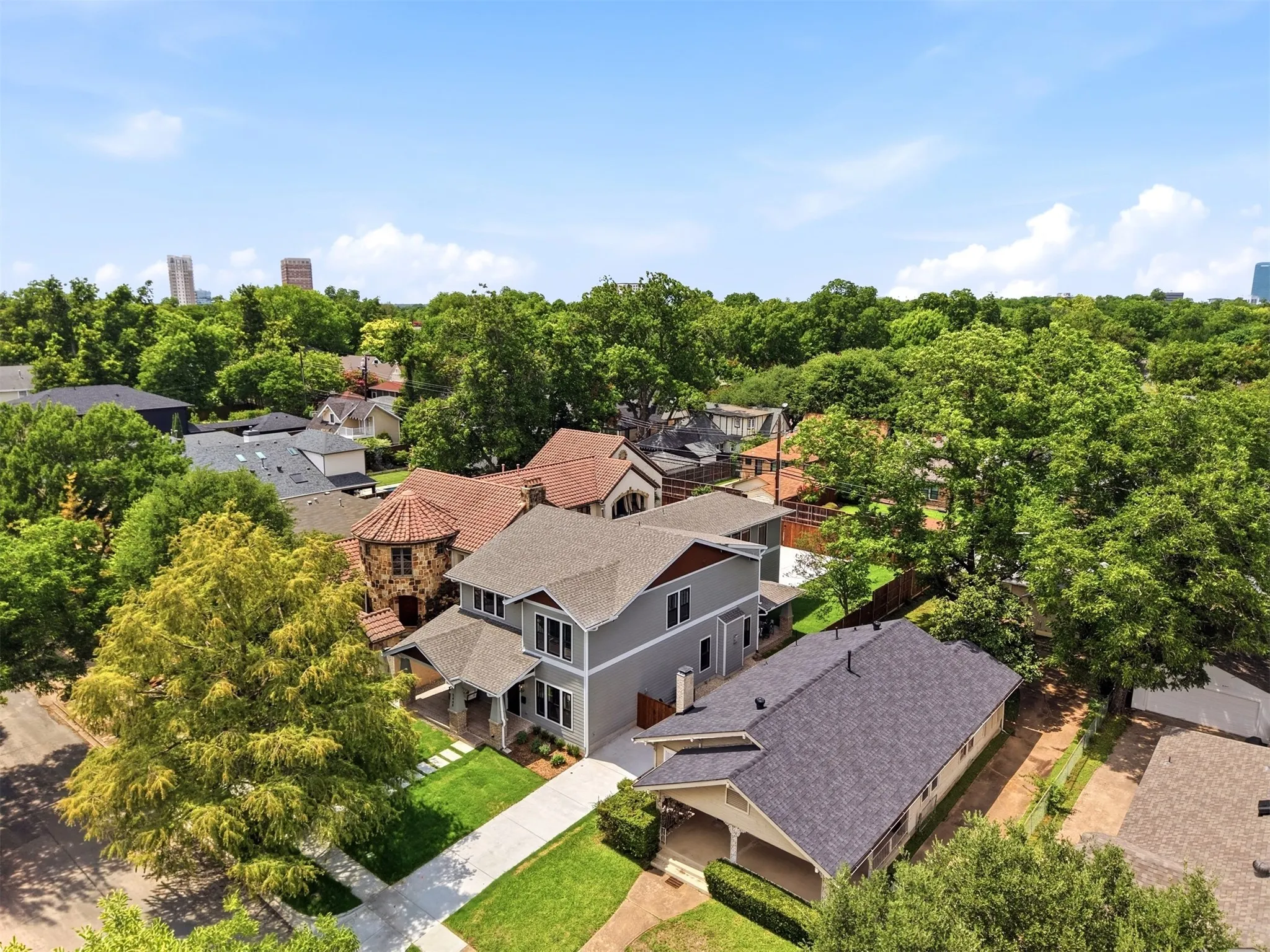 Single Family Residence For Rent in Dallas County , 5449 Goodwin Avenue, Dallas, Texas 75206, 5 Bedroom, 5 Bathroom, 2 Garage spaces, 4,055 Sqft, built in 2026, mls#21381044, Real Estate Agent in Dallas, Homes For Rent in Dallas county, Homes For Rent in Dallas, Realtor in Dallas Texas, Real Estate Brokerage Independent Realty Texas, Luminita Cordes Realtor