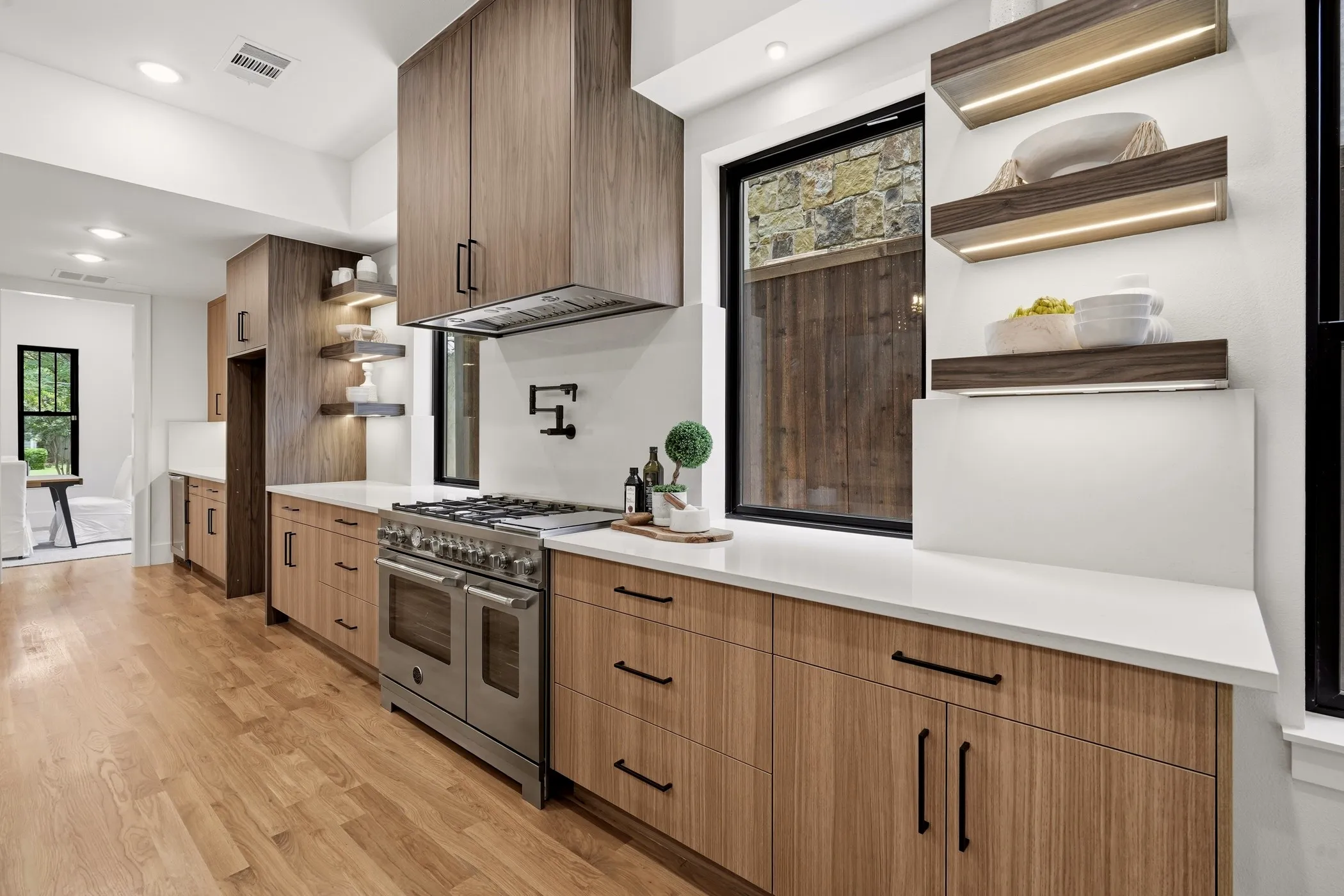 Single Family Residence For Rent in Dallas County , 5449 Goodwin Avenue, Dallas, Texas 75206, 5 Bedroom, 5 Bathroom, 2 Garage spaces, 4,055 Sqft, built in 2026, mls#21381044, Real Estate Agent in Dallas, Homes For Rent in Dallas county, Homes For Rent in Dallas, Realtor in Dallas Texas, Real Estate Brokerage Independent Realty Texas, Luminita Cordes Realtor