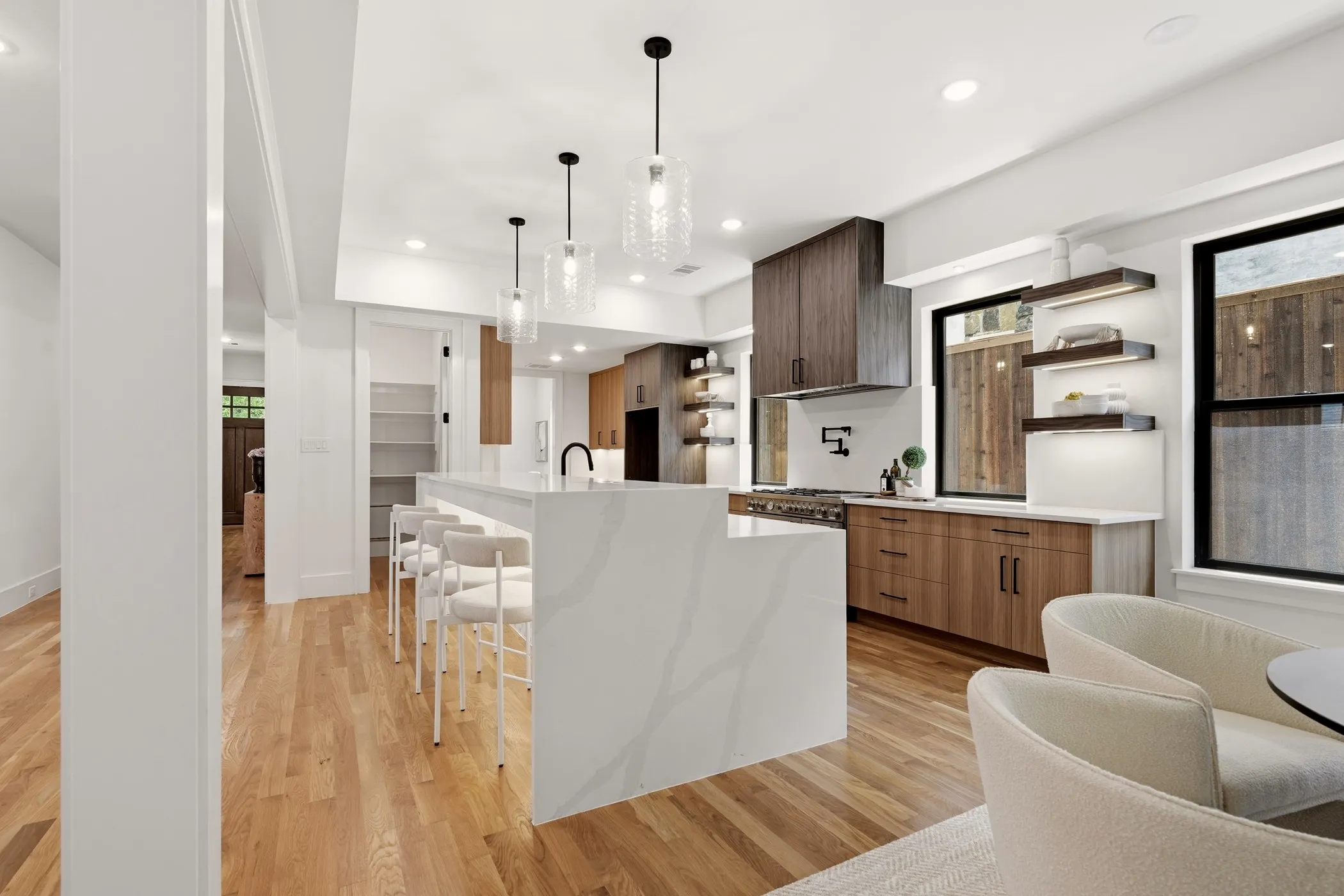 Single Family Residence For Rent in Dallas County , 5449 Goodwin Avenue, Dallas, Texas 75206, 5 Bedroom, 5 Bathroom, 2 Garage spaces, 4,055 Sqft, built in 2026, mls#21381044, Real Estate Agent in Dallas, Homes For Rent in Dallas county, Homes For Rent in Dallas, Realtor in Dallas Texas, Real Estate Brokerage Independent Realty Texas, Luminita Cordes Realtor