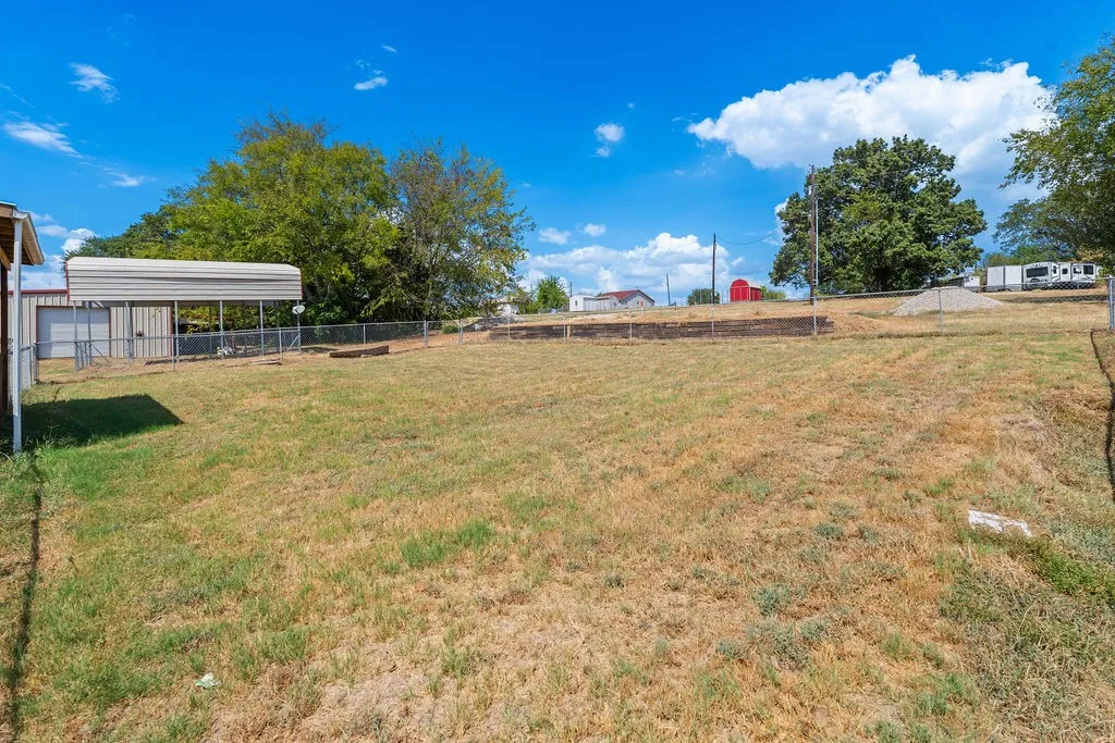 Single Family Residence For Sale in Wood County , 244 Comanche, Quitman, Texas 75783, 2 Bedroom, 2 Bathroom, Garage spaces, 1,088 Sqft, built in 2023, mls#21383524, Real Estate Agent in Quitman, Homes For Sale in Wood county, Homes For Sale in Quitman, Realtor in Quitman Texas, Real Estate Brokerage Independent Realty Texas, Luminita Cordes Realtor