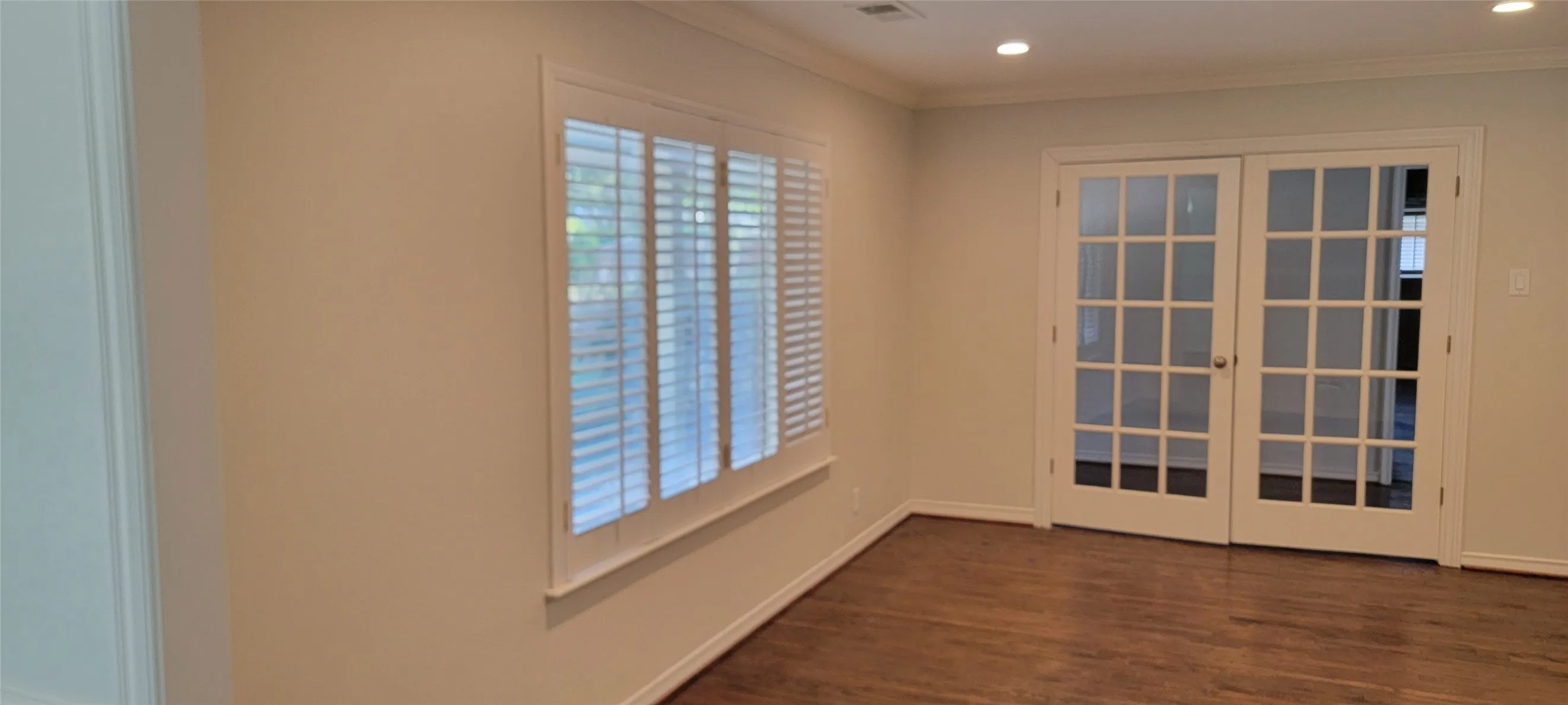 Single Family Residence For Rent in Dallas County , 4930 Sugar Mill Road, Dallas, Texas 75244, 4 Bedroom, 3 Bathroom, 2 Garage spaces, 2,429 Sqft, built in 1965, mls#21383809, Real Estate Agent in Dallas, Homes For Rent in Dallas county, Homes For Rent in Dallas, Realtor in Dallas Texas, Real Estate Brokerage Independent Realty Texas, Luminita Cordes Realtor