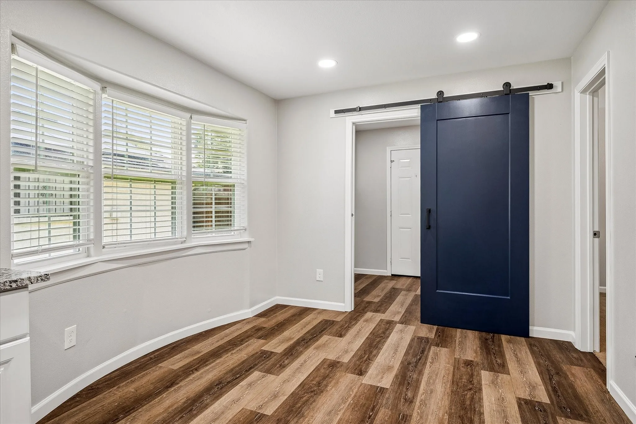 Single Family Residence For Sale in Dallas County , 4704 Ashbrook Road, Dallas, Texas 75227, 4 Bedroom, 3 Bathroom, 2 Garage spaces, 1,928 Sqft, built in 1973, mls#21382291, Real Estate Agent in Dallas, Homes For Sale in Dallas county, Homes For Sale in Dallas, Realtor in Dallas Texas, Real Estate Brokerage Independent Realty Texas, Luminita Cordes Realtor