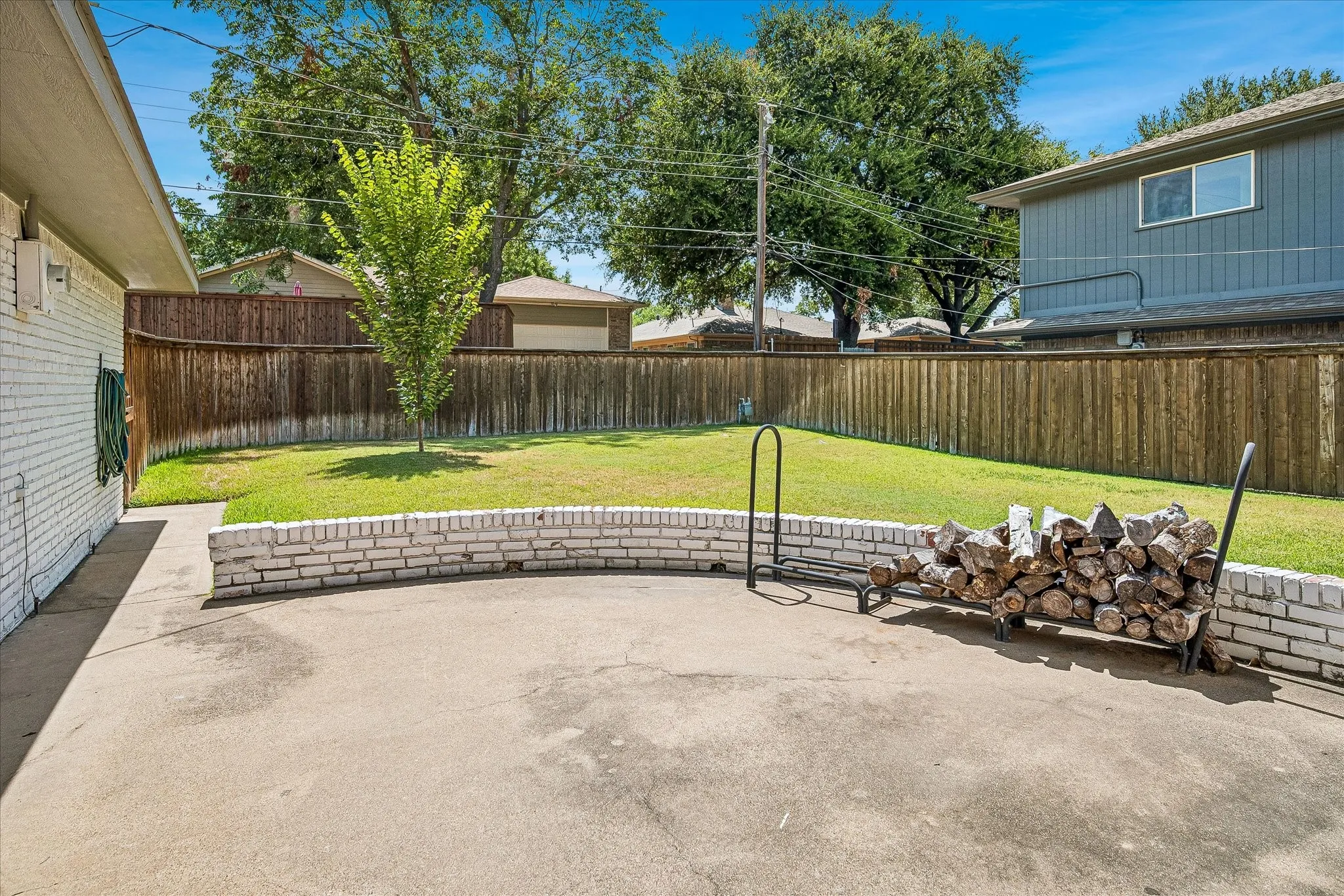 Single Family Residence For Sale in Dallas County , 4704 Ashbrook Road, Dallas, Texas 75227, 4 Bedroom, 3 Bathroom, 2 Garage spaces, 1,928 Sqft, built in 1973, mls#21382291, Real Estate Agent in Dallas, Homes For Sale in Dallas county, Homes For Sale in Dallas, Realtor in Dallas Texas, Real Estate Brokerage Independent Realty Texas, Luminita Cordes Realtor