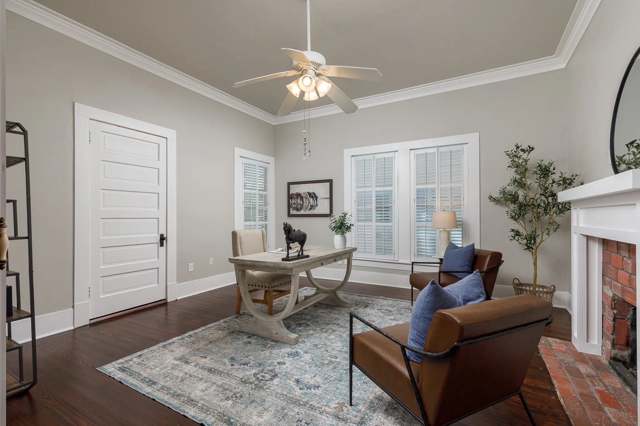 Single Family Residence For Sale in Collin County , 611 N Church Street, Mc Kinney, Texas 75069, 5 Bedroom, 5 Bathroom, 2 Garage spaces, 4,430 Sqft, built in 1910, mls#21369149, Real Estate Agent in Mc Kinney, Homes For Sale in Collin county, Homes For Sale in Mc Kinney, Realtor in Mc Kinney Texas, Real Estate Brokerage Independent Realty Texas, Luminita Cordes Realtor
