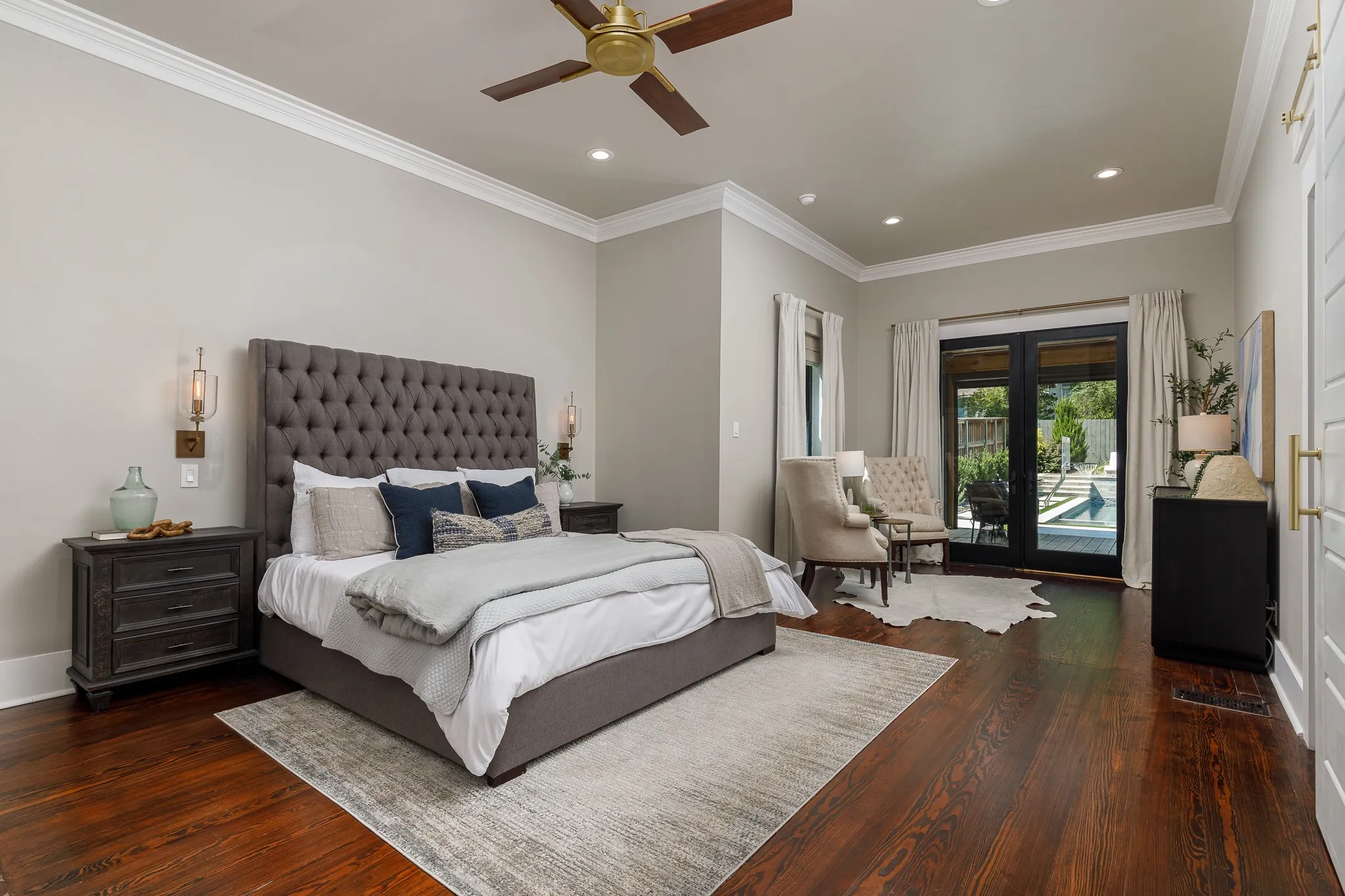 Single Family Residence For Sale in Collin County , 611 N Church Street, Mc Kinney, Texas 75069, 5 Bedroom, 5 Bathroom, 2 Garage spaces, 4,430 Sqft, built in 1910, mls#21369149, Real Estate Agent in Mc Kinney, Homes For Sale in Collin county, Homes For Sale in Mc Kinney, Realtor in Mc Kinney Texas, Real Estate Brokerage Independent Realty Texas, Luminita Cordes Realtor