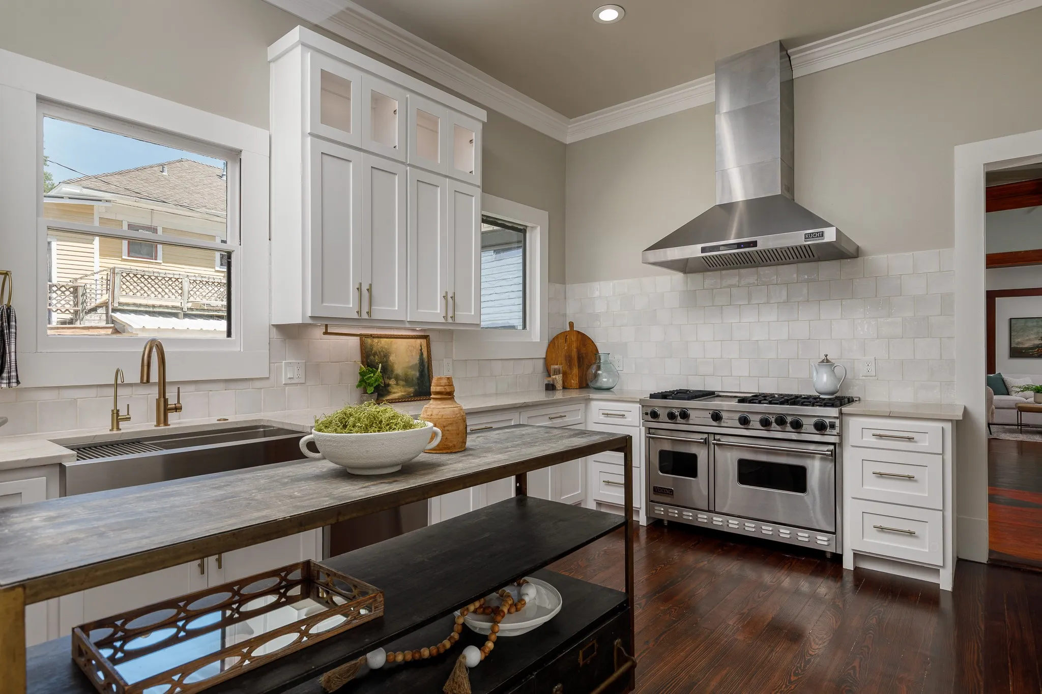 Single Family Residence For Sale in Collin County , 611 N Church Street, Mc Kinney, Texas 75069, 5 Bedroom, 5 Bathroom, 2 Garage spaces, 4,430 Sqft, built in 1910, mls#21369149, Real Estate Agent in Mc Kinney, Homes For Sale in Collin county, Homes For Sale in Mc Kinney, Realtor in Mc Kinney Texas, Real Estate Brokerage Independent Realty Texas, Luminita Cordes Realtor