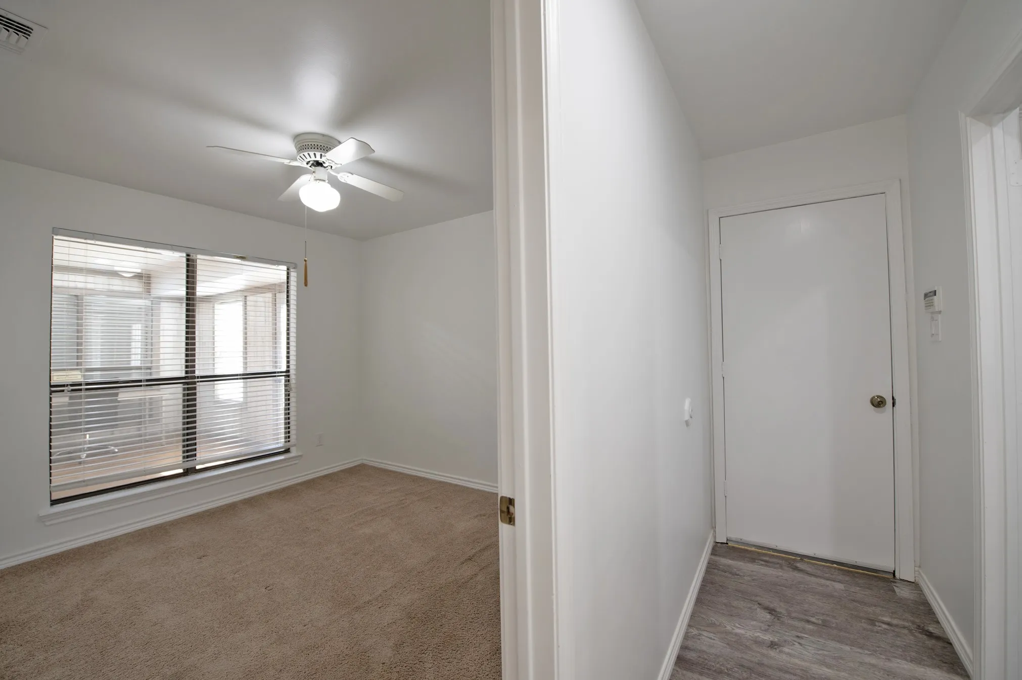 Single Family Residence For Sale in Denton County , 1010 Magnolia Drive, Carrollton, Texas 75007, 4 Bedroom, 3 Bathroom, 2 Garage spaces, 2,279 Sqft, built in 1984, mls#21383820, Real Estate Agent in Carrollton, Homes For Sale in Denton county, Homes For Sale in Carrollton, Realtor in Carrollton Texas, Real Estate Brokerage Independent Realty Texas, Luminita Cordes Realtor