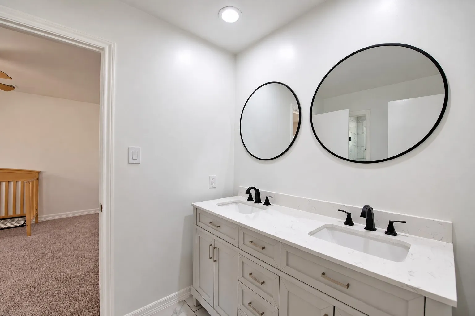Single Family Residence For Sale in Denton County , 1010 Magnolia Drive, Carrollton, Texas 75007, 4 Bedroom, 3 Bathroom, 2 Garage spaces, 2,279 Sqft, built in 1984, mls#21383820, Real Estate Agent in Carrollton, Homes For Sale in Denton county, Homes For Sale in Carrollton, Realtor in Carrollton Texas, Real Estate Brokerage Independent Realty Texas, Luminita Cordes Realtor