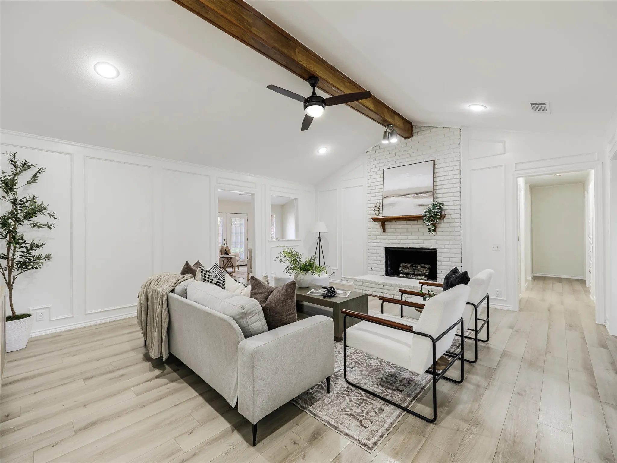 Single Family Residence For Sale in Collin County , 5012 Andover Drive, Plano, Texas 75023, 4 Bedroom, 2 Bathroom, 2 Garage spaces, 2,166 Sqft, built in 1980, mls#21380277, Real Estate Agent in Plano, Homes For Sale in Collin county, Homes For Sale in Plano, Realtor in Plano Texas, Real Estate Brokerage Independent Realty Texas, Luminita Cordes Realtor
