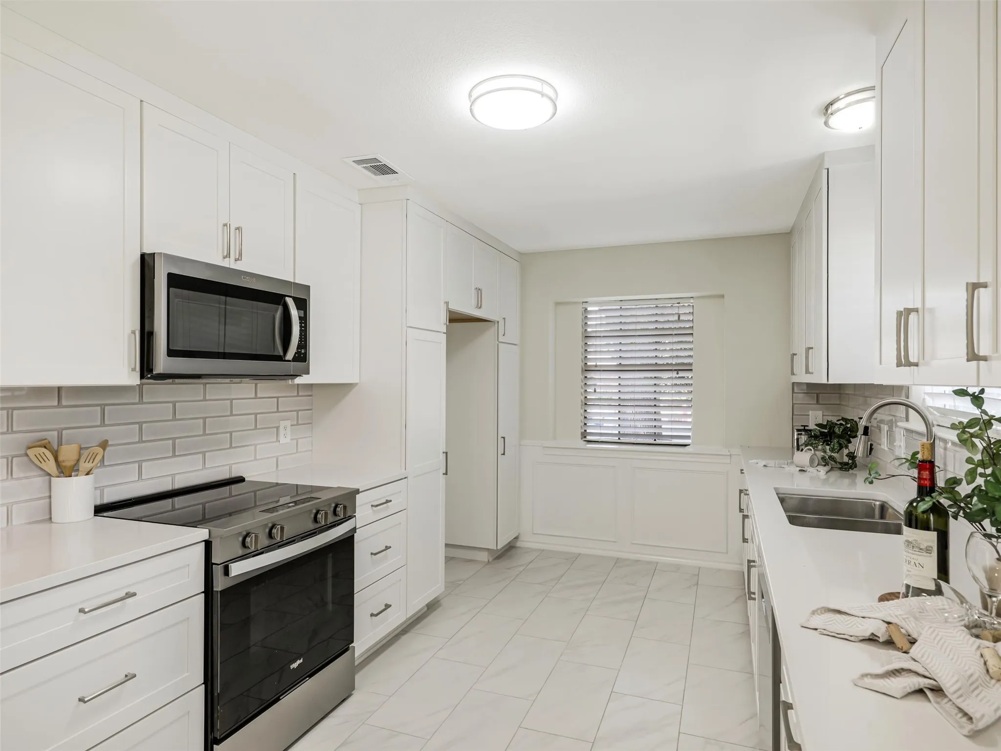 Single Family Residence For Sale in Collin County , 5012 Andover Drive, Plano, Texas 75023, 4 Bedroom, 2 Bathroom, 2 Garage spaces, 2,166 Sqft, built in 1980, mls#21380277, Real Estate Agent in Plano, Homes For Sale in Collin county, Homes For Sale in Plano, Realtor in Plano Texas, Real Estate Brokerage Independent Realty Texas, Luminita Cordes Realtor