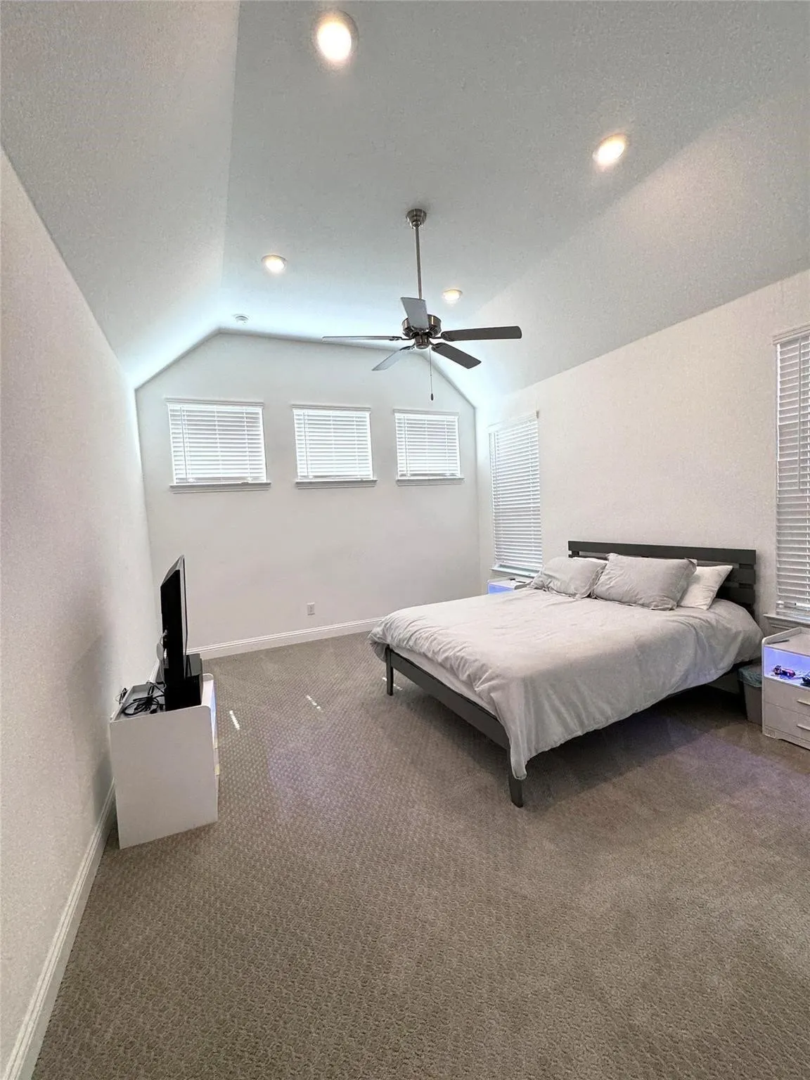Single Family Residence For Rent in Collin County , 17305 Texas Pistache Drive, Dallas, Texas 75252, 5 Bedroom, 5 Bathroom, 2 Garage spaces, 4,137 Sqft, built in 2021, mls#21383823, Real Estate Agent in Dallas, Homes For Rent in Collin county, Homes For Rent in Dallas, Realtor in Dallas Texas, Real Estate Brokerage Independent Realty Texas, Luminita Cordes Realtor