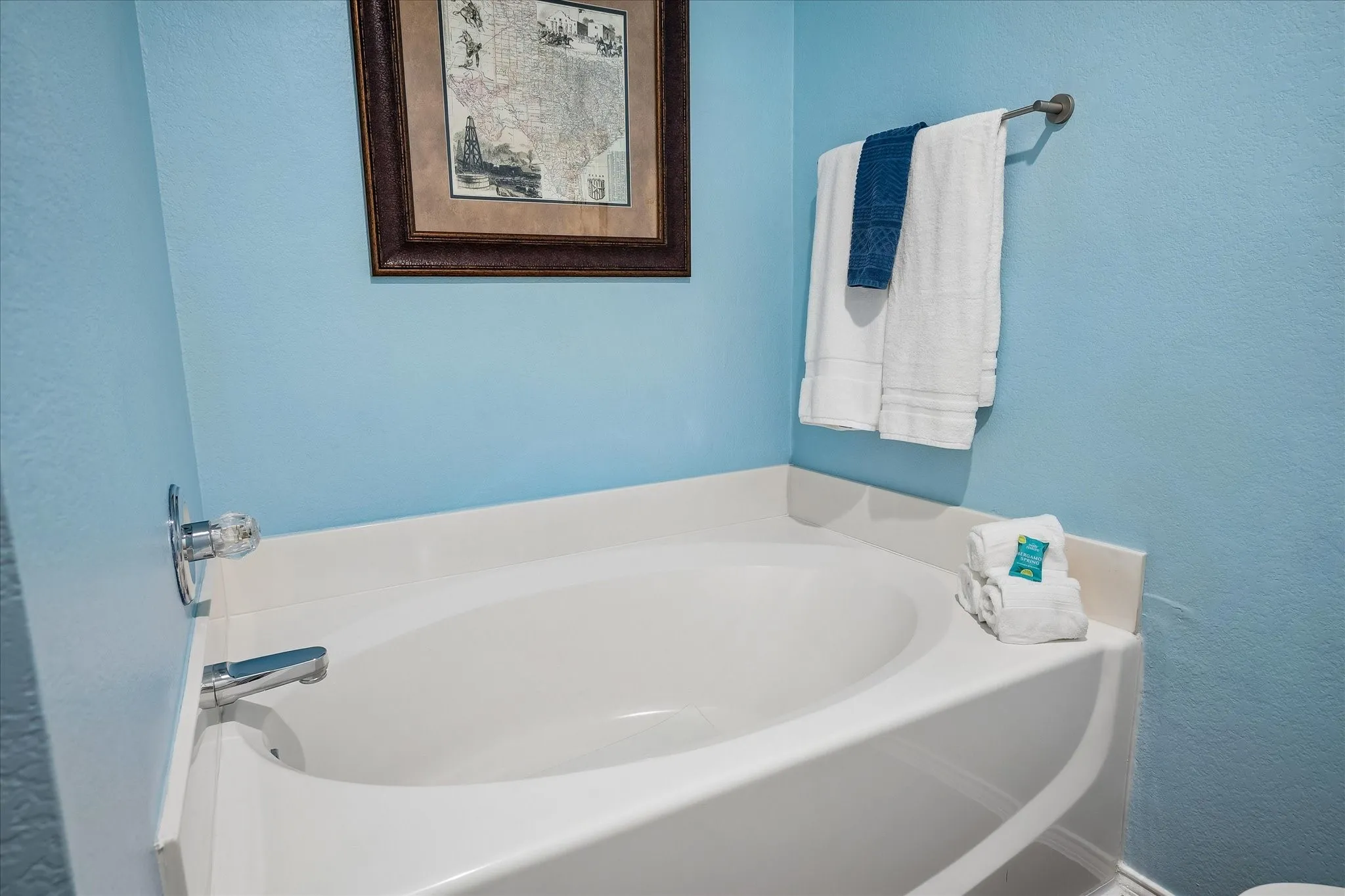 Single Family Residence For Sale in Rockwall County , 417 Pin Oak Lane, Royse City, Texas 75189, 3 Bedroom, 2 Bathroom, 2 Garage spaces, 1,436 Sqft, built in 2005, mls#21383760, Real Estate Agent in Royse City, Homes For Sale in Rockwall county, Homes For Sale in Royse City, Realtor in Royse City Texas, Real Estate Brokerage Independent Realty Texas, Luminita Cordes Realtor