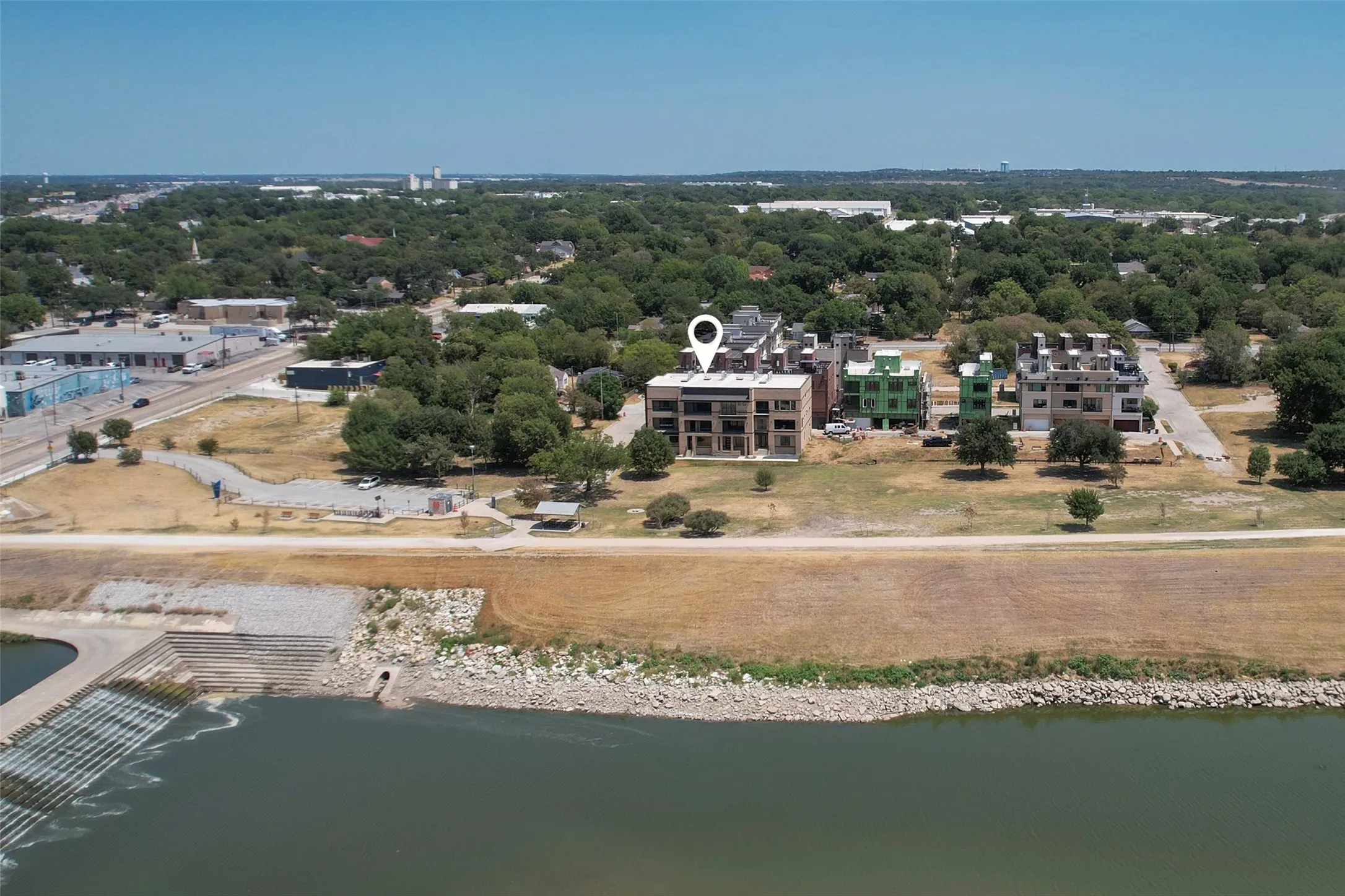 Townhouse For Rent in Tarrant County , 404 Vista Buena Trail, Fort Worth, Texas 76111, 4 Bedroom, 5 Bathroom, 2 Garage spaces, 3,099 Sqft, built in 2025, mls#21383802, Real Estate Agent in Fort Worth, Homes For Rent in Tarrant county, Homes For Rent in Fort Worth, Realtor in Fort Worth Texas, Real Estate Brokerage Independent Realty Texas, Luminita Cordes Realtor