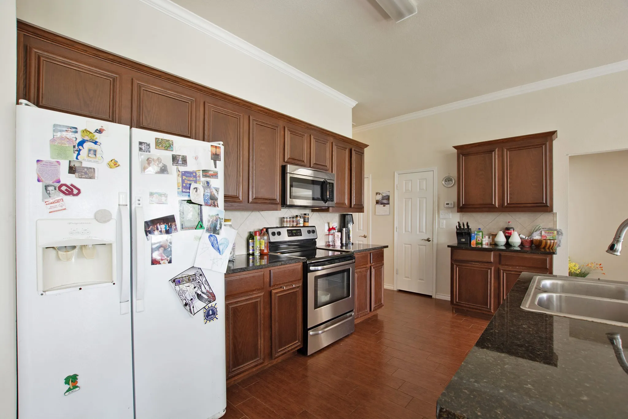 Single Family Residence For Sale in Collin County , 1309 N Houston Street, Royse City, Texas 75189, 3 Bedroom, 2 Bathroom, 2 Garage spaces, 2,045 Sqft, built in 2014, mls#21383826, Real Estate Agent in Royse City, Homes For Sale in Collin county, Homes For Sale in Royse City, Realtor in Royse City Texas, Real Estate Brokerage Independent Realty Texas, Luminita Cordes Realtor