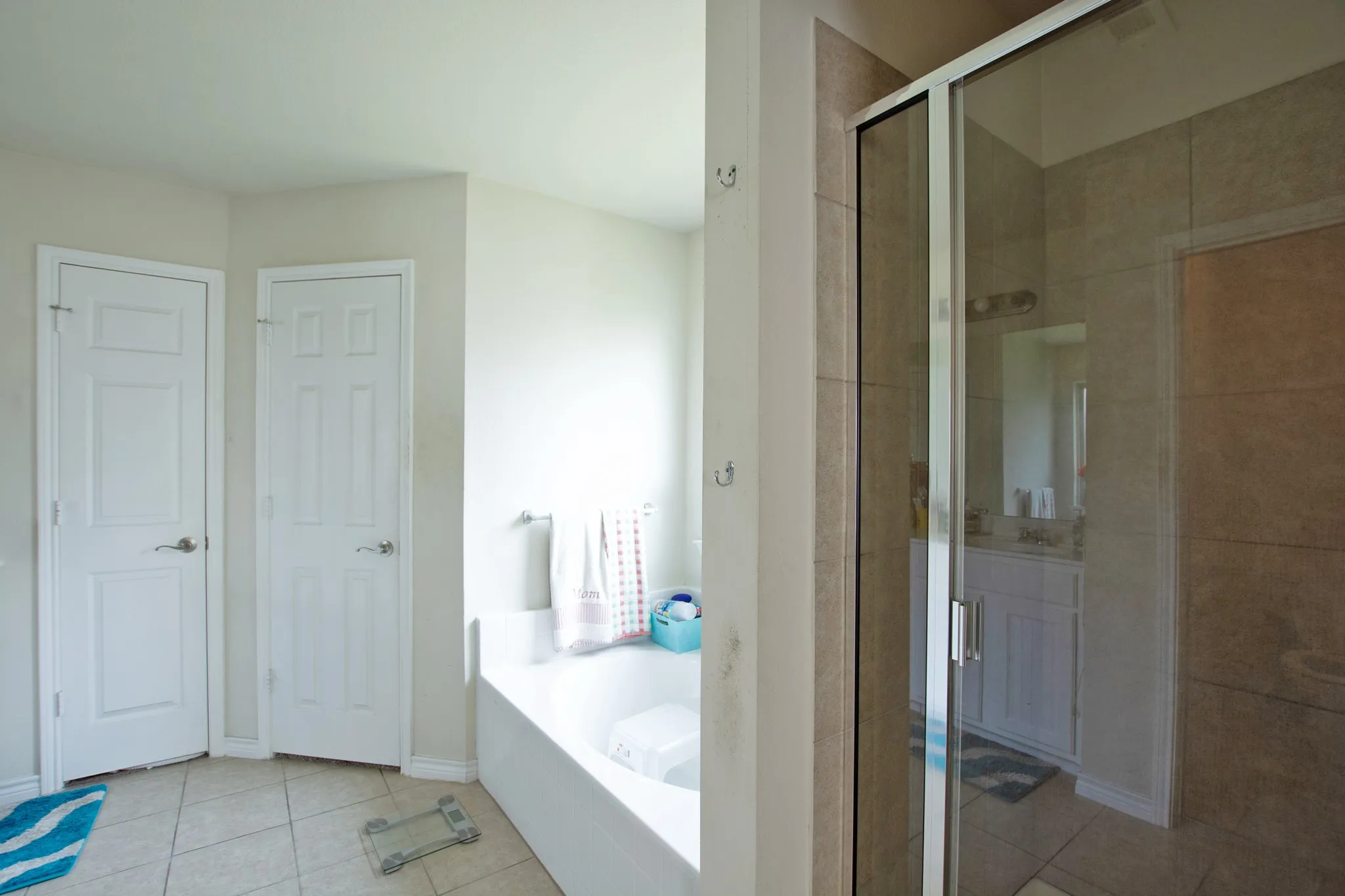 Single Family Residence For Sale in Collin County , 1309 N Houston Street, Royse City, Texas 75189, 3 Bedroom, 2 Bathroom, 2 Garage spaces, 2,045 Sqft, built in 2014, mls#21383826, Real Estate Agent in Royse City, Homes For Sale in Collin county, Homes For Sale in Royse City, Realtor in Royse City Texas, Real Estate Brokerage Independent Realty Texas, Luminita Cordes Realtor