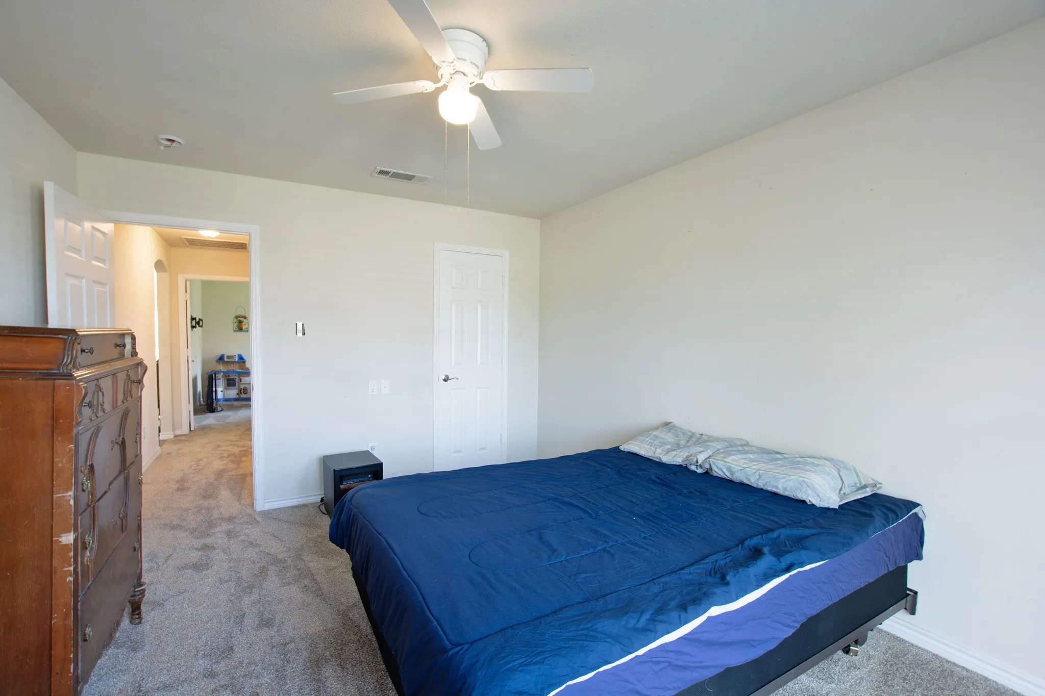 Single Family Residence For Sale in Collin County , 1309 N Houston Street, Royse City, Texas 75189, 3 Bedroom, 2 Bathroom, 2 Garage spaces, 2,045 Sqft, built in 2014, mls#21383826, Real Estate Agent in Royse City, Homes For Sale in Collin county, Homes For Sale in Royse City, Realtor in Royse City Texas, Real Estate Brokerage Independent Realty Texas, Luminita Cordes Realtor