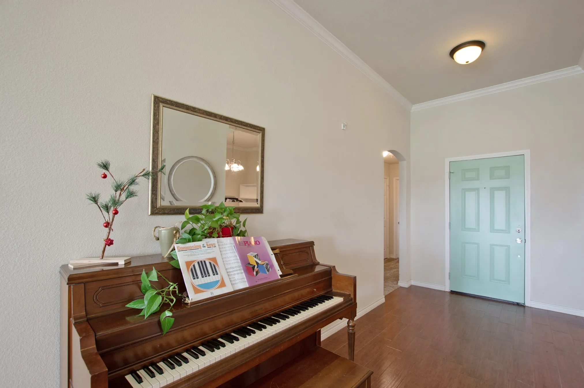 Single Family Residence For Sale in Collin County , 1309 N Houston Street, Royse City, Texas 75189, 3 Bedroom, 2 Bathroom, 2 Garage spaces, 2,045 Sqft, built in 2014, mls#21383826, Real Estate Agent in Royse City, Homes For Sale in Collin county, Homes For Sale in Royse City, Realtor in Royse City Texas, Real Estate Brokerage Independent Realty Texas, Luminita Cordes Realtor