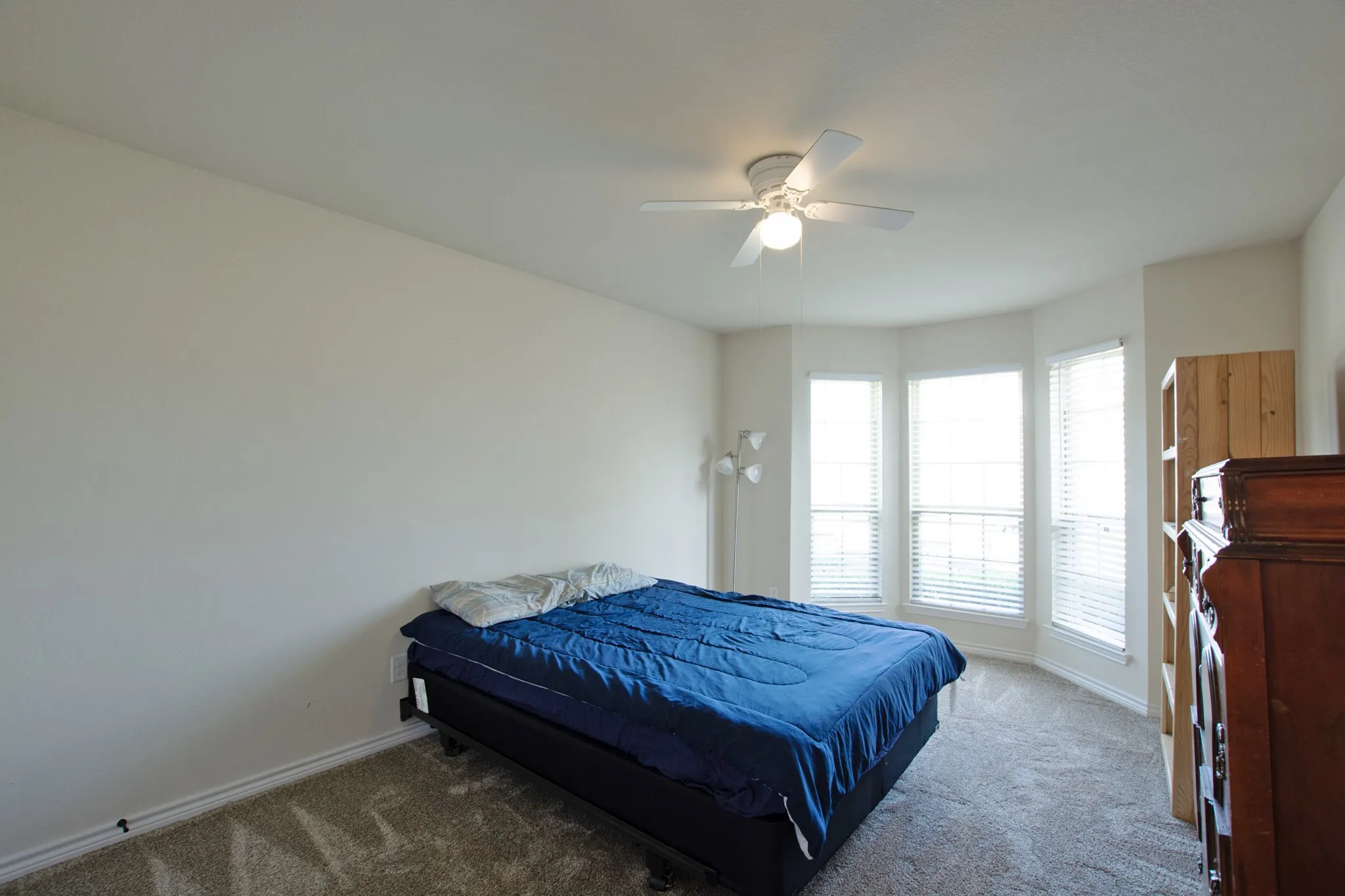 Single Family Residence For Sale in Collin County , 1309 N Houston Street, Royse City, Texas 75189, 3 Bedroom, 2 Bathroom, 2 Garage spaces, 2,045 Sqft, built in 2014, mls#21383826, Real Estate Agent in Royse City, Homes For Sale in Collin county, Homes For Sale in Royse City, Realtor in Royse City Texas, Real Estate Brokerage Independent Realty Texas, Luminita Cordes Realtor