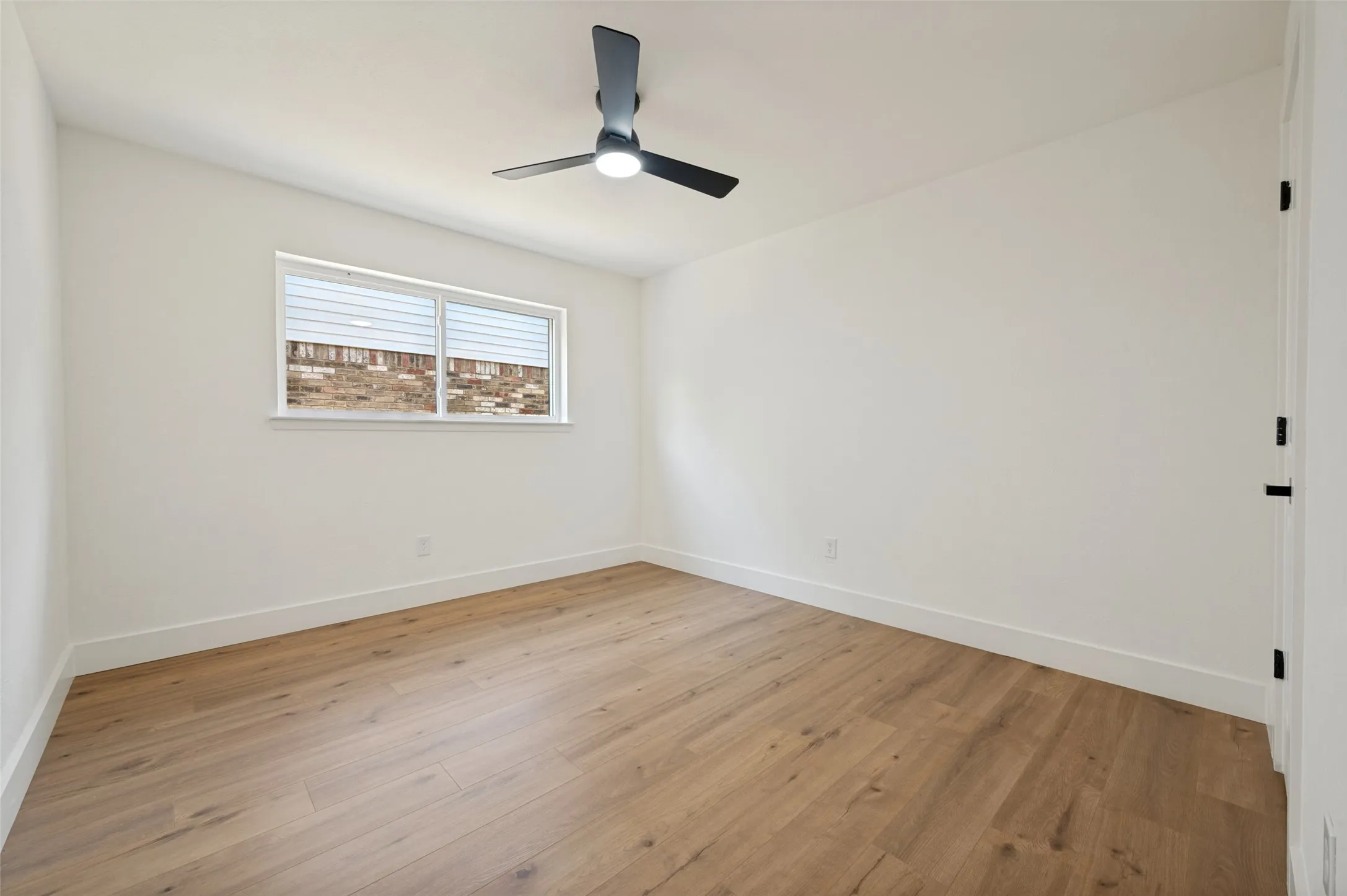 Single Family Residence For Sale in Dallas County , 1716 Creek Ridge Court, Irving, Texas 75060, 3 Bedroom, 2 Bathroom, 2 Garage spaces, 1,794 Sqft, built in 1978, mls#21380463, Real Estate Agent in Irving, Homes For Sale in Dallas county, Homes For Sale in Irving, Realtor in Irving Texas, Real Estate Brokerage Independent Realty Texas, Luminita Cordes Realtor