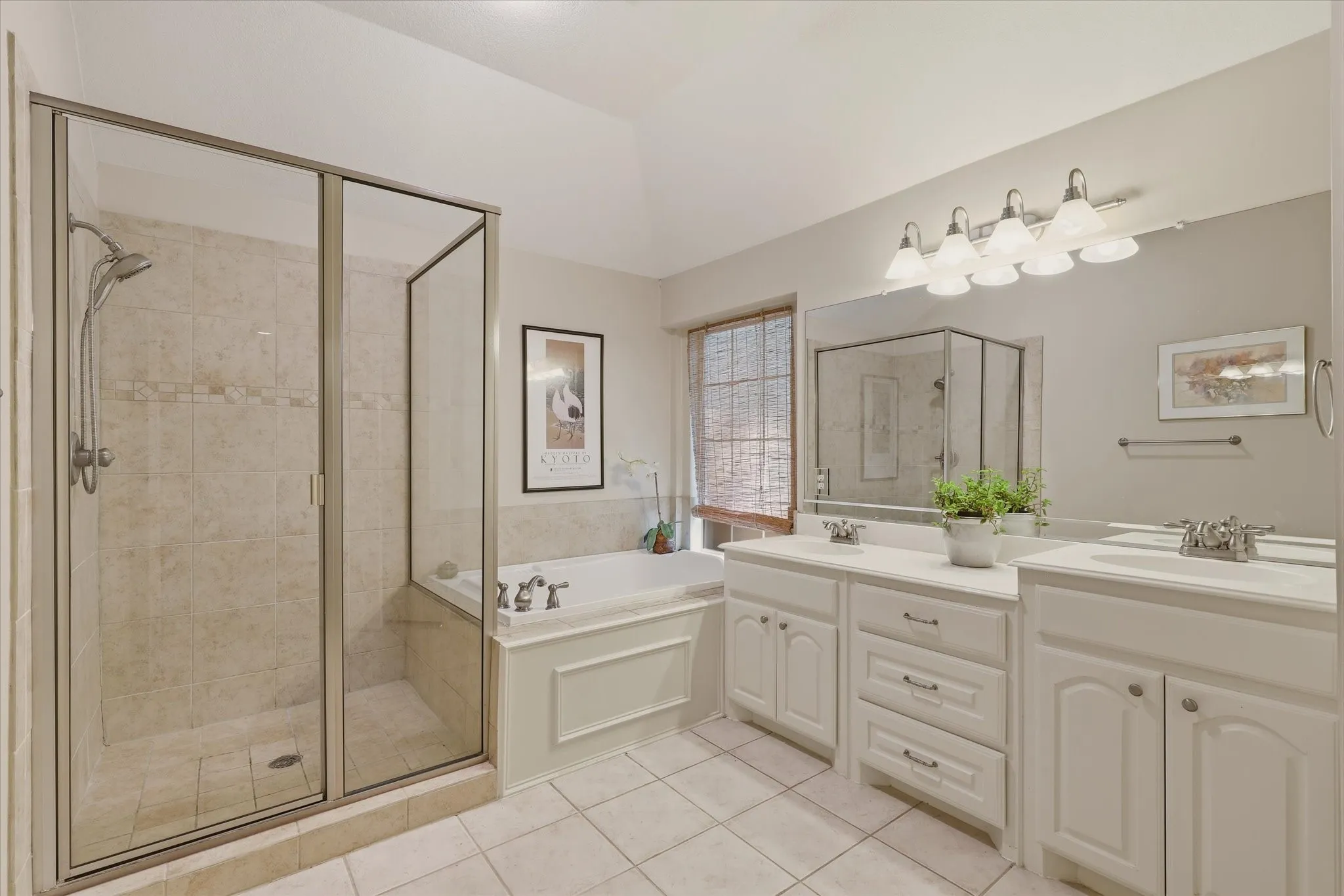 Single Family Residence For Sale in Collin County , 4900 Rockcreek Lane, Plano, Texas 75024, 2 Bedroom, 2 Bathroom, 2 Garage spaces, 1,605 Sqft, built in 1995, mls#21383650, Real Estate Agent in Plano, Homes For Sale in Collin county, Homes For Sale in Plano, Realtor in Plano Texas, Real Estate Brokerage Independent Realty Texas, Luminita Cordes Realtor