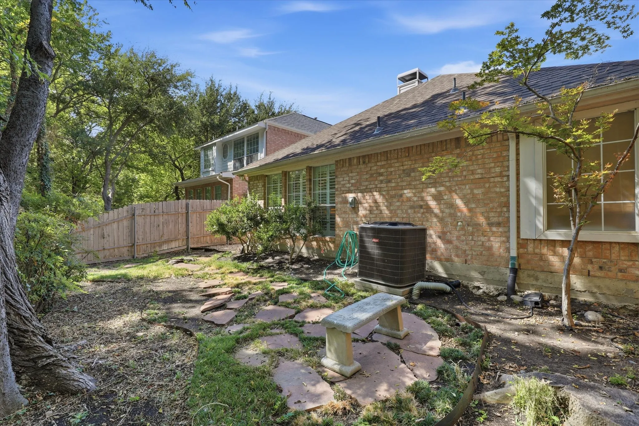Single Family Residence For Sale in Collin County , 4900 Rockcreek Lane, Plano, Texas 75024, 2 Bedroom, 2 Bathroom, 2 Garage spaces, 1,605 Sqft, built in 1995, mls#21383650, Real Estate Agent in Plano, Homes For Sale in Collin county, Homes For Sale in Plano, Realtor in Plano Texas, Real Estate Brokerage Independent Realty Texas, Luminita Cordes Realtor