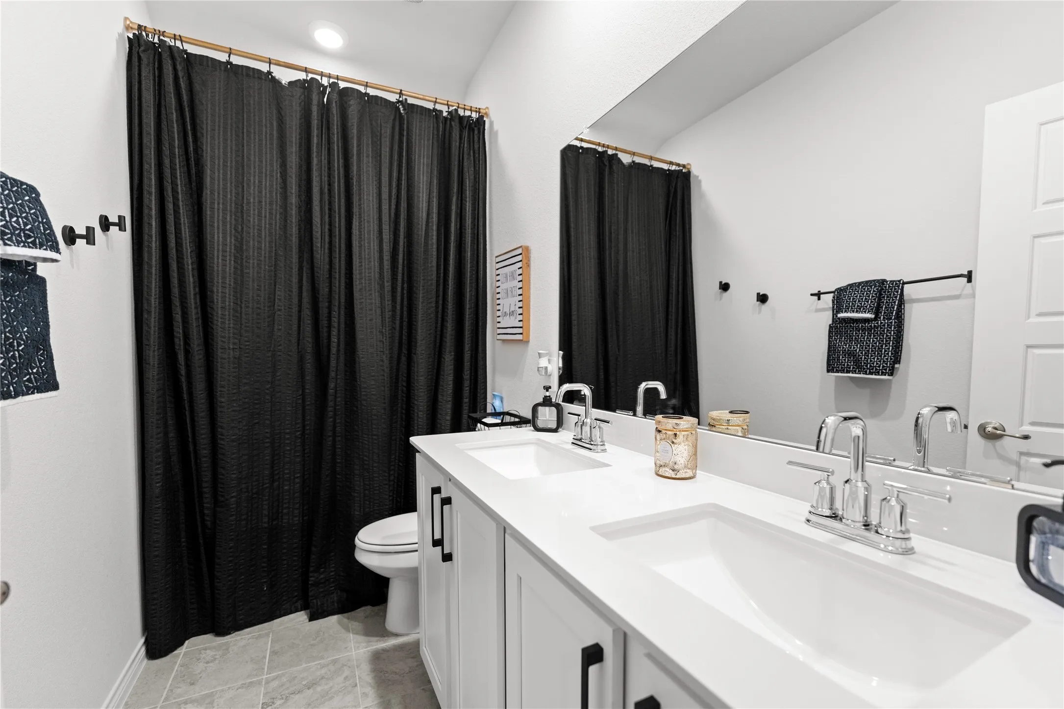 Single Family Residence For Sale in Denton County , 9917 Tacoma Drive, Aubrey, Texas 76227, 4 Bedroom, 2 Bathroom, 2 Garage spaces, 2,033 Sqft, built in 2024, mls#21382955, Real Estate Agent in Aubrey, Homes For Sale in Denton county, Homes For Sale in Aubrey, Realtor in Aubrey Texas, Real Estate Brokerage Independent Realty Texas, Luminita Cordes Realtor