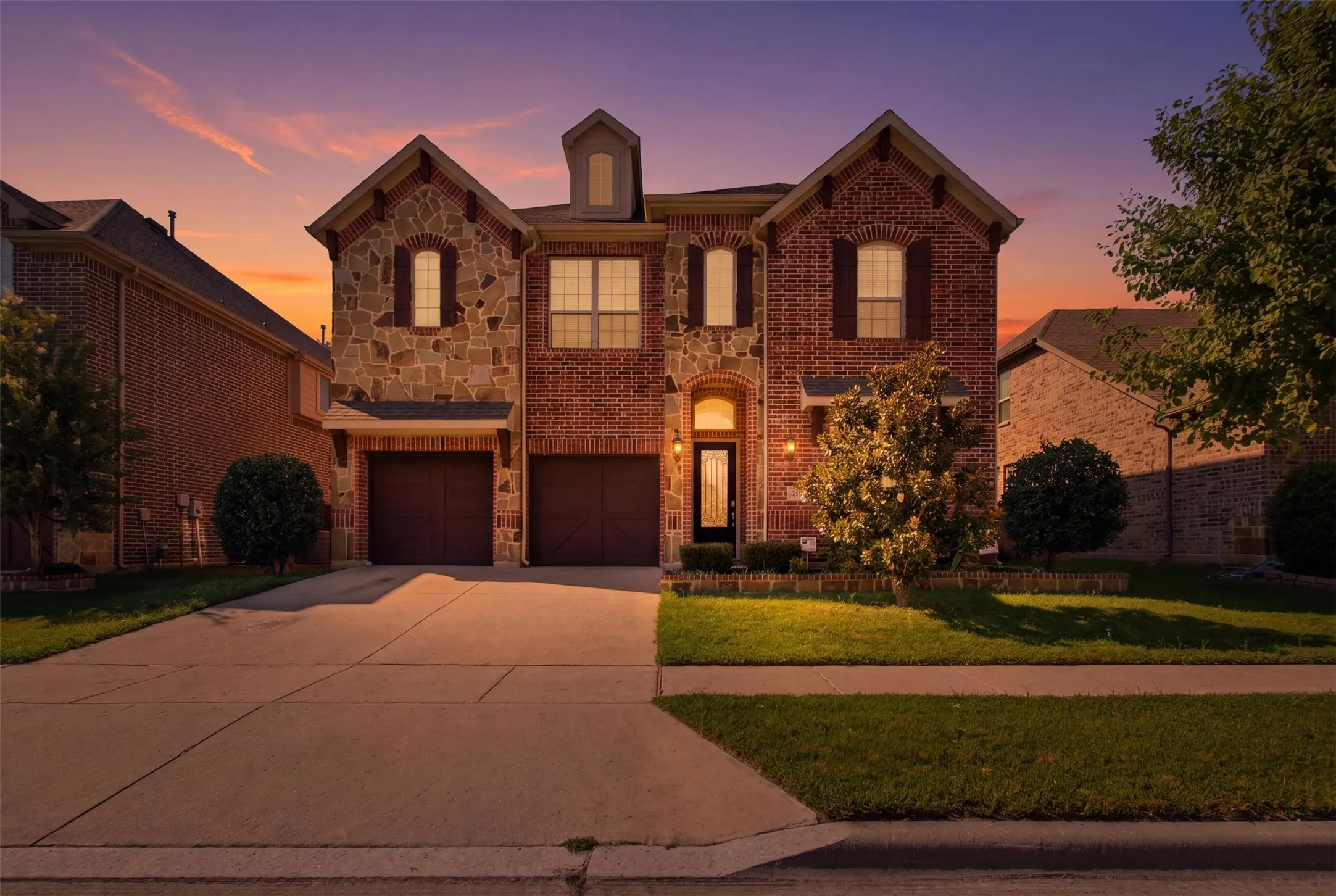 Single Family Residence For Sale in Tarrant County , 7124 Chelsea Drive, North Richland Hills, Texas 76180, 4 Bedroom, 4 Bathroom, 2 Garage spaces, 3,391 Sqft, built in 2016, mls#21382178, Real Estate Agent in North Richland Hills, Homes For Sale in Tarrant county, Homes For Sale in North Richland Hills, Realtor in North Richland Hills Texas, Real Estate Brokerage Independent Realty Texas, Luminita Cordes Realtor