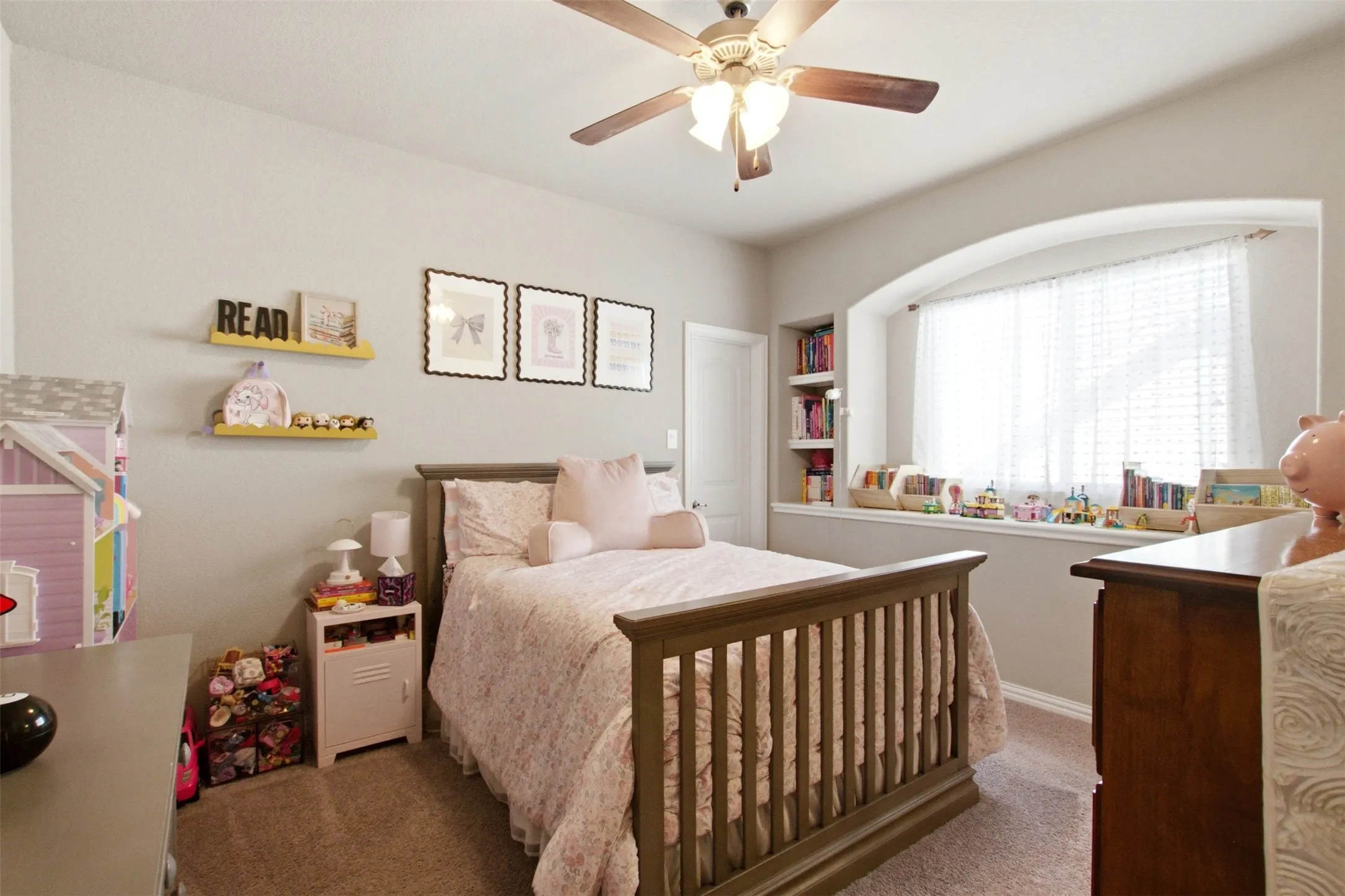 Single Family Residence For Sale in Tarrant County , 7124 Chelsea Drive, North Richland Hills, Texas 76180, 4 Bedroom, 4 Bathroom, 2 Garage spaces, 3,391 Sqft, built in 2016, mls#21382178, Real Estate Agent in North Richland Hills, Homes For Sale in Tarrant county, Homes For Sale in North Richland Hills, Realtor in North Richland Hills Texas, Real Estate Brokerage Independent Realty Texas, Luminita Cordes Realtor