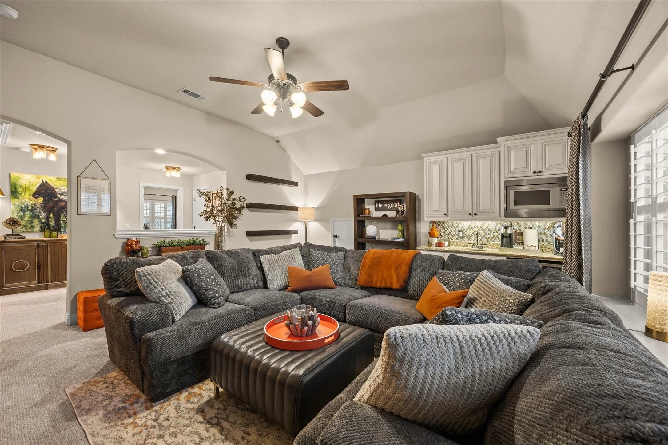 Single Family Residence For Sale in Collin County , 4301 Mimosa Drive, Melissa, Texas 75454, 4 Bedroom, 4 Bathroom, 3 Garage spaces, 3,481 Sqft, built in 2016, mls#21383832, Real Estate Agent in Melissa, Homes For Sale in Collin county, Homes For Sale in Melissa, Realtor in Melissa Texas, Real Estate Brokerage Independent Realty Texas, Luminita Cordes Realtor