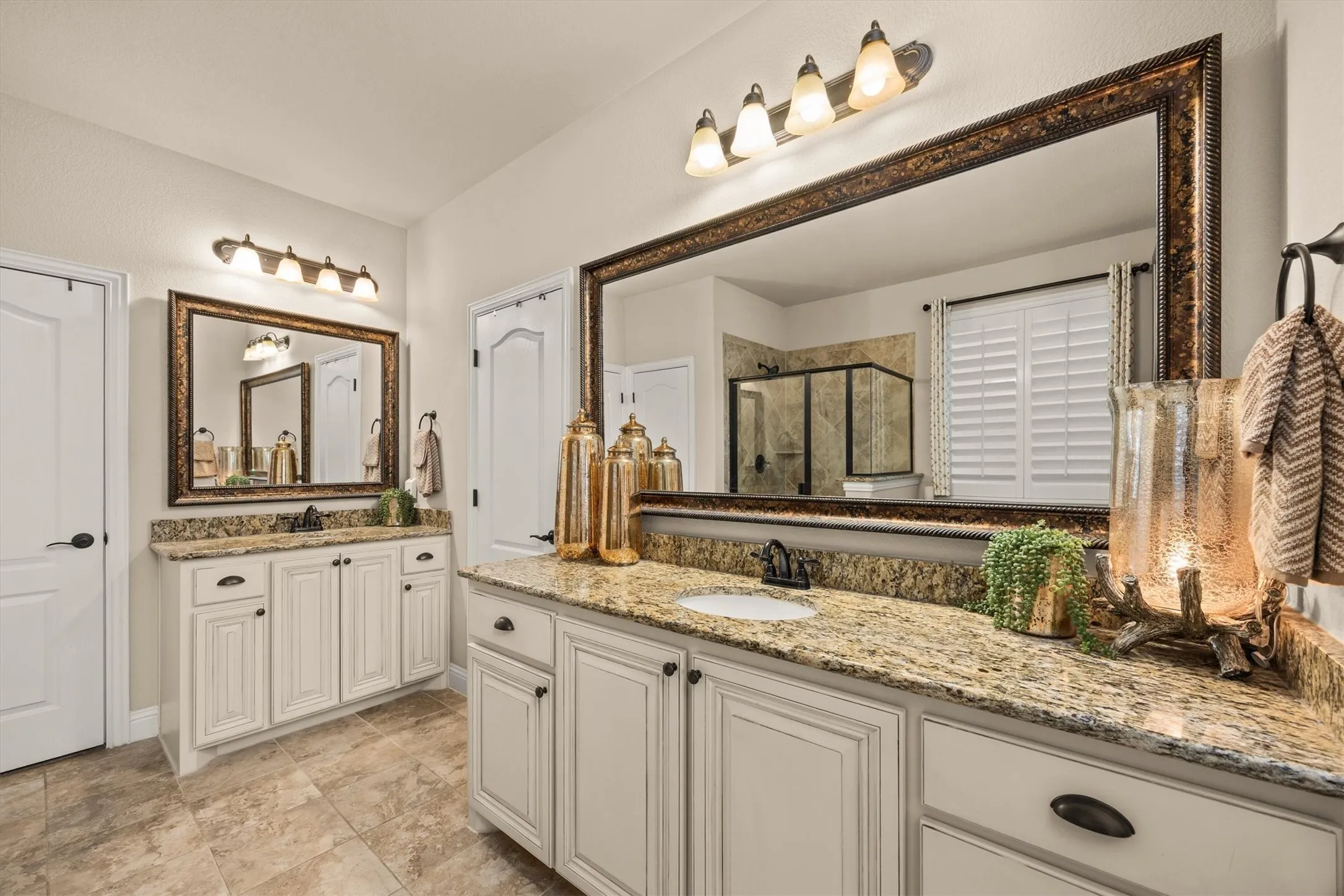 Single Family Residence For Sale in Collin County , 4301 Mimosa Drive, Melissa, Texas 75454, 4 Bedroom, 4 Bathroom, 3 Garage spaces, 3,481 Sqft, built in 2016, mls#21383832, Real Estate Agent in Melissa, Homes For Sale in Collin county, Homes For Sale in Melissa, Realtor in Melissa Texas, Real Estate Brokerage Independent Realty Texas, Luminita Cordes Realtor