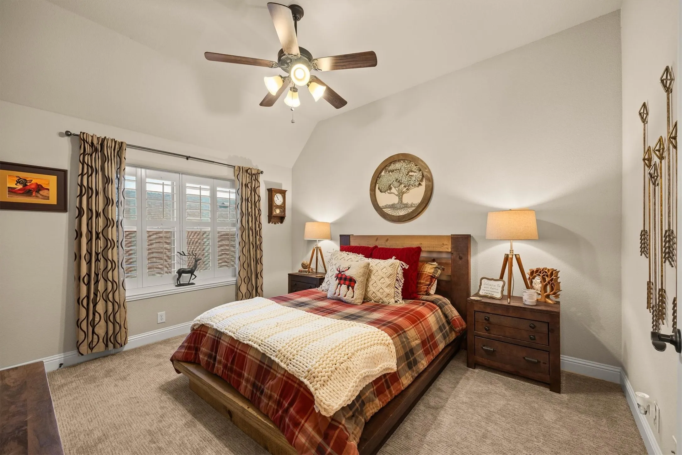 Single Family Residence For Sale in Collin County , 4301 Mimosa Drive, Melissa, Texas 75454, 4 Bedroom, 4 Bathroom, 3 Garage spaces, 3,481 Sqft, built in 2016, mls#21383832, Real Estate Agent in Melissa, Homes For Sale in Collin county, Homes For Sale in Melissa, Realtor in Melissa Texas, Real Estate Brokerage Independent Realty Texas, Luminita Cordes Realtor