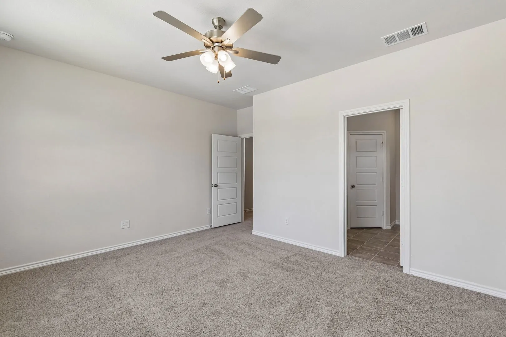 Duplex For Sale in Denton County , 513-515 S Mockingbird Lane, Denton, Texas 76205, 6 Bedroom, 6 Bathroom, 2 Garage spaces, 0 Sqft, built in 2025, mls#21383839, Real Estate Agent in Denton, Homes For Sale in Denton county, Homes For Sale in Denton, Realtor in Denton Texas, Real Estate Brokerage Independent Realty Texas, Luminita Cordes Realtor
