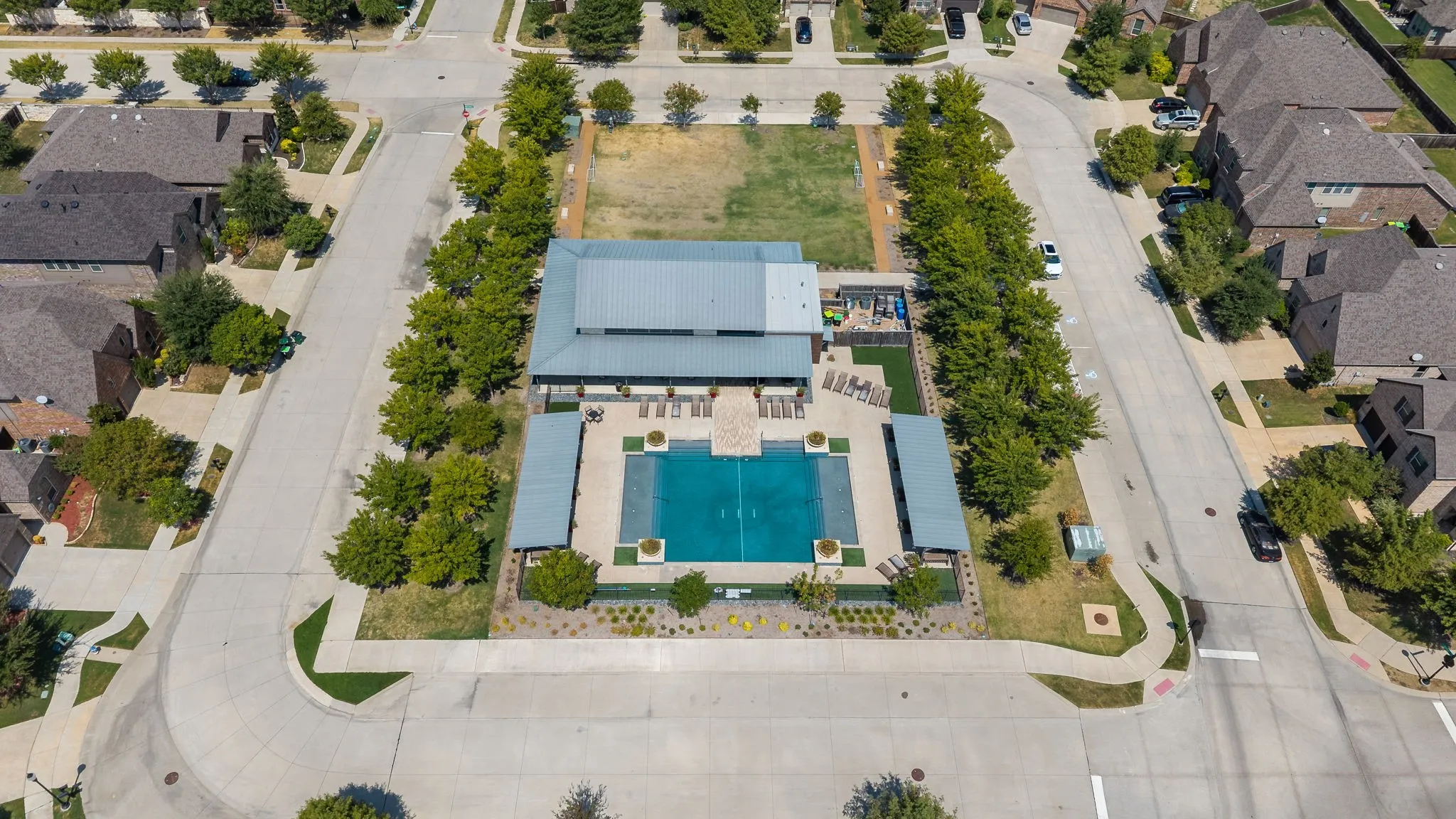 Single Family Residence For Sale in Denton County , 16020 Plum Court, Prosper, Texas 75078, 3 Bedroom, 2 Bathroom, 2 Garage spaces, 2,095 Sqft, built in 2017, mls#21383062, Real Estate Agent in Prosper, Homes For Sale in Denton county, Homes For Sale in Prosper, Realtor in Prosper Texas, Real Estate Brokerage Independent Realty Texas, Luminita Cordes Realtor