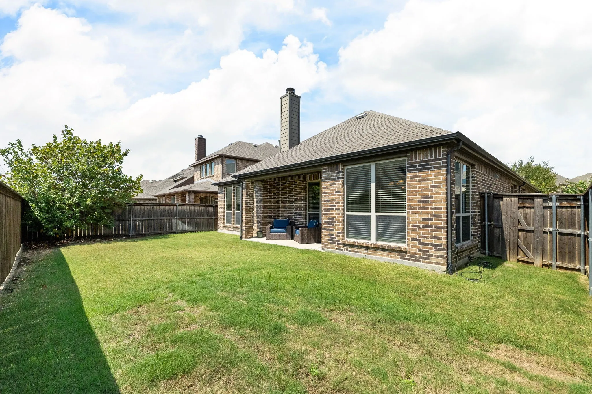 Single Family Residence For Sale in Denton County , 16020 Plum Court, Prosper, Texas 75078, 3 Bedroom, 2 Bathroom, 2 Garage spaces, 2,095 Sqft, built in 2017, mls#21383062, Real Estate Agent in Prosper, Homes For Sale in Denton county, Homes For Sale in Prosper, Realtor in Prosper Texas, Real Estate Brokerage Independent Realty Texas, Luminita Cordes Realtor