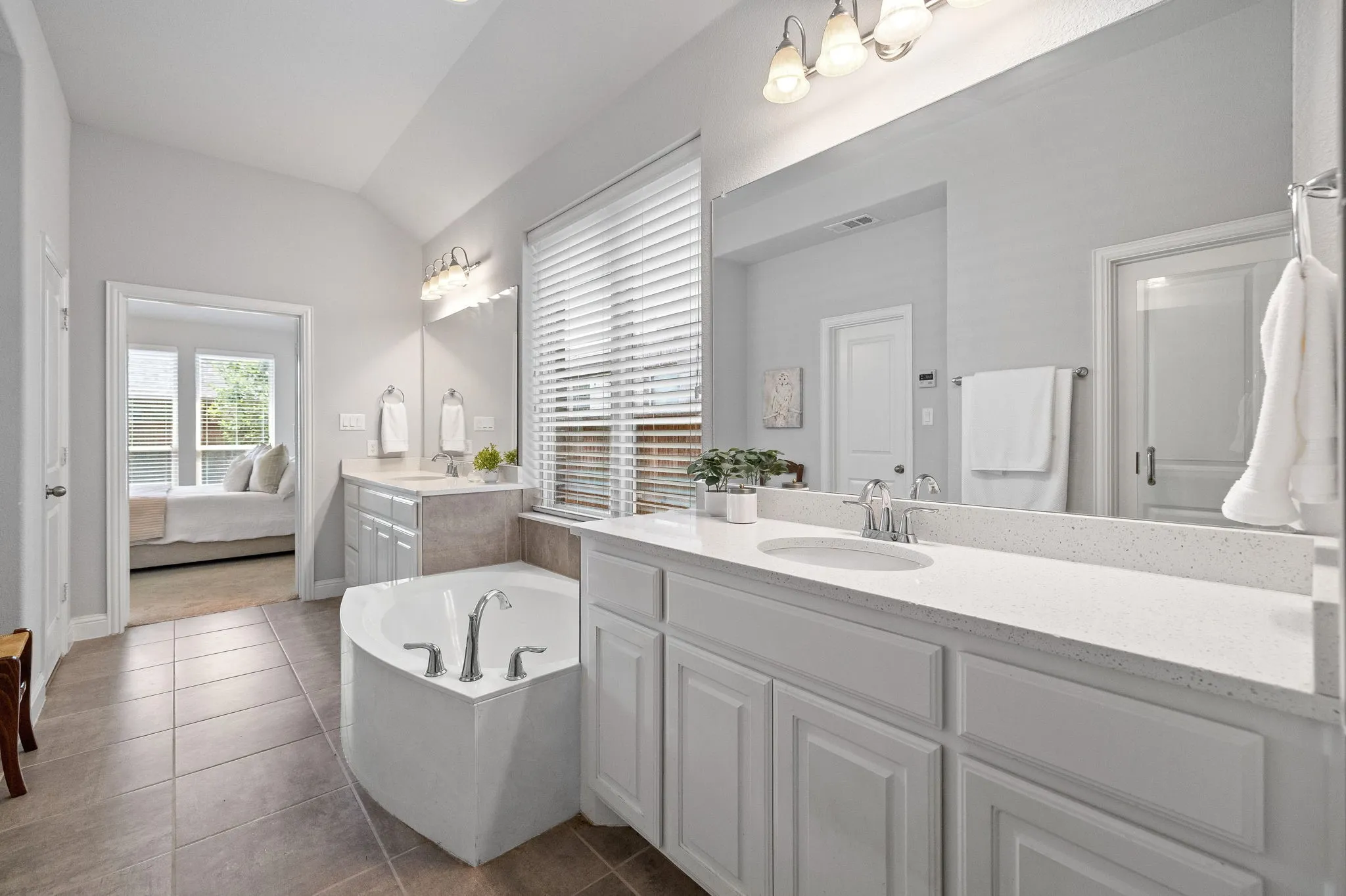 Single Family Residence For Sale in Denton County , 16020 Plum Court, Prosper, Texas 75078, 3 Bedroom, 2 Bathroom, 2 Garage spaces, 2,095 Sqft, built in 2017, mls#21383062, Real Estate Agent in Prosper, Homes For Sale in Denton county, Homes For Sale in Prosper, Realtor in Prosper Texas, Real Estate Brokerage Independent Realty Texas, Luminita Cordes Realtor