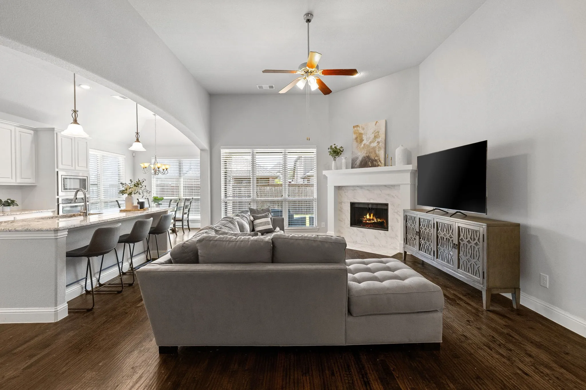 Single Family Residence For Sale in Denton County , 16020 Plum Court, Prosper, Texas 75078, 3 Bedroom, 2 Bathroom, 2 Garage spaces, 2,095 Sqft, built in 2017, mls#21383062, Real Estate Agent in Prosper, Homes For Sale in Denton county, Homes For Sale in Prosper, Realtor in Prosper Texas, Real Estate Brokerage Independent Realty Texas, Luminita Cordes Realtor