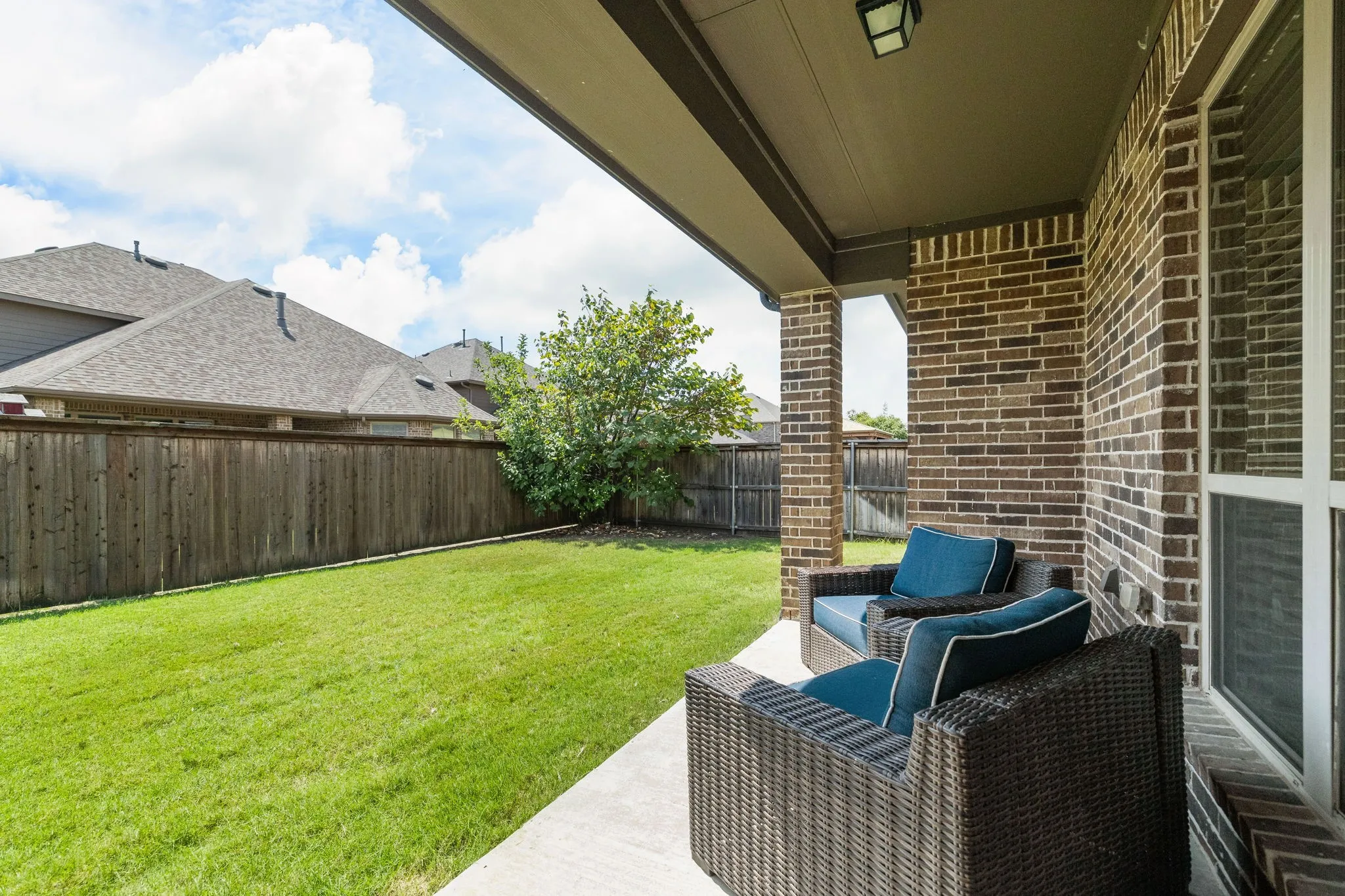 Single Family Residence For Sale in Denton County , 16020 Plum Court, Prosper, Texas 75078, 3 Bedroom, 2 Bathroom, 2 Garage spaces, 2,095 Sqft, built in 2017, mls#21383062, Real Estate Agent in Prosper, Homes For Sale in Denton county, Homes For Sale in Prosper, Realtor in Prosper Texas, Real Estate Brokerage Independent Realty Texas, Luminita Cordes Realtor