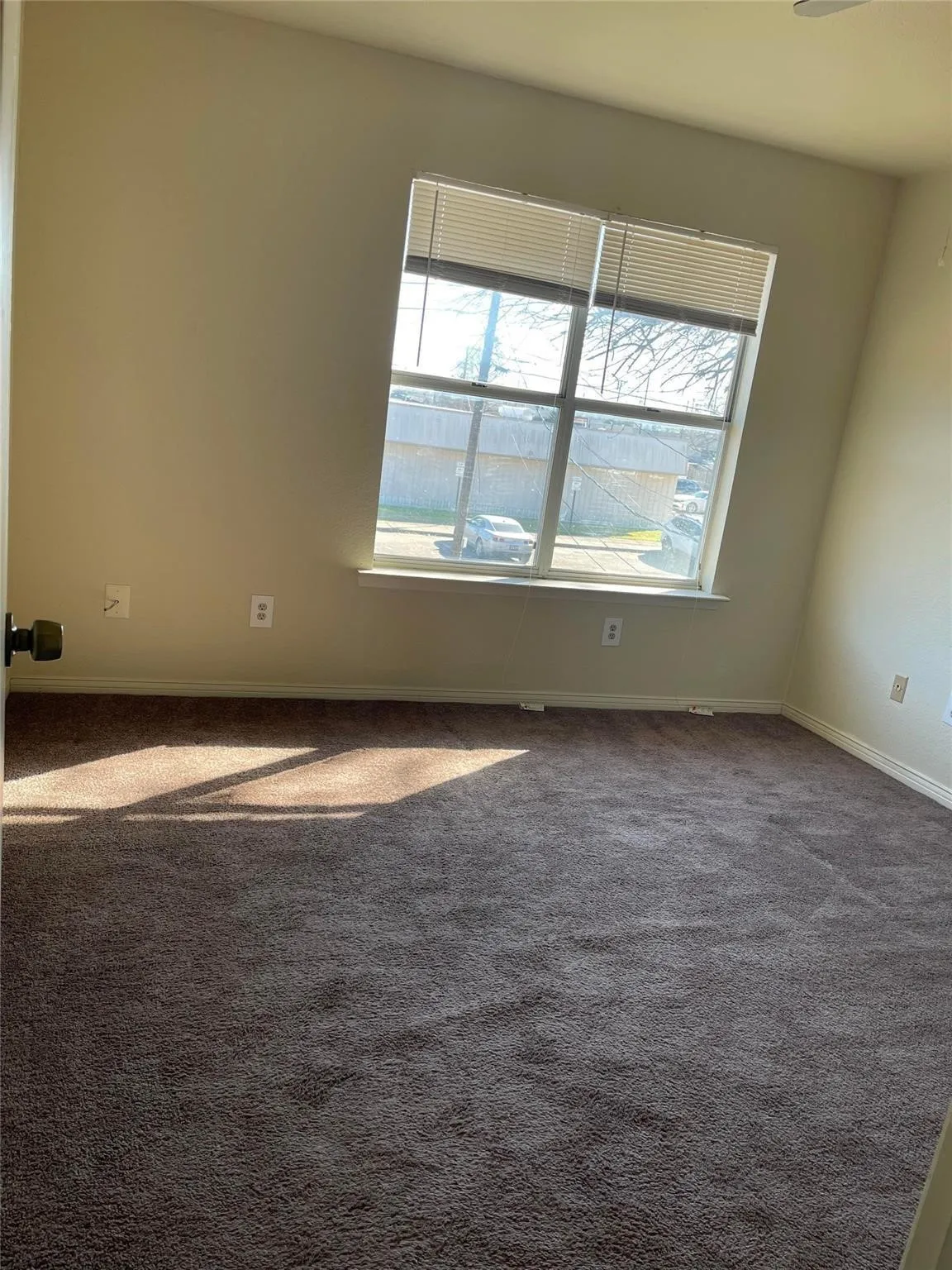 Duplex For Sale in Kaufman County , 409 E College Street, Terrell, Texas 75160, 4 Bedroom, 4 Bathroom, Garage spaces, 0 Sqft, built in 1984, mls#21383830, Real Estate Agent in Terrell, Homes For Sale in Kaufman county, Homes For Sale in Terrell, Realtor in Terrell Texas, Real Estate Brokerage Independent Realty Texas, Luminita Cordes Realtor