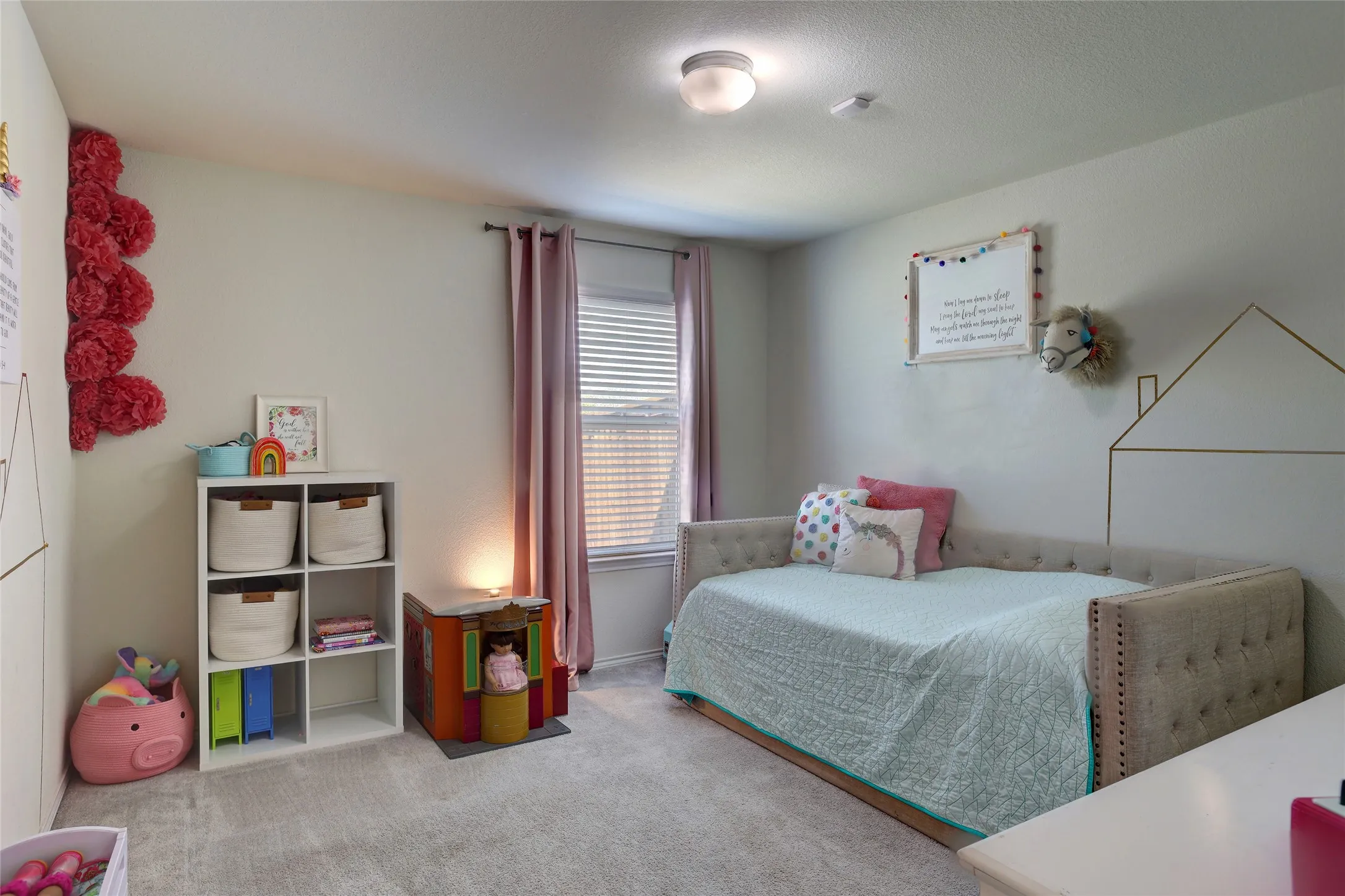 Single Family Residence For Sale in Denton County , 1601 Waggoner Drive, Aubrey, Texas 76227, 3 Bedroom, 2 Bathroom, 2 Garage spaces, 1,932 Sqft, built in 2018, mls#21381633, Real Estate Agent in Aubrey, Homes For Sale in Denton county, Homes For Sale in Aubrey, Realtor in Aubrey Texas, Real Estate Brokerage Independent Realty Texas, Luminita Cordes Realtor