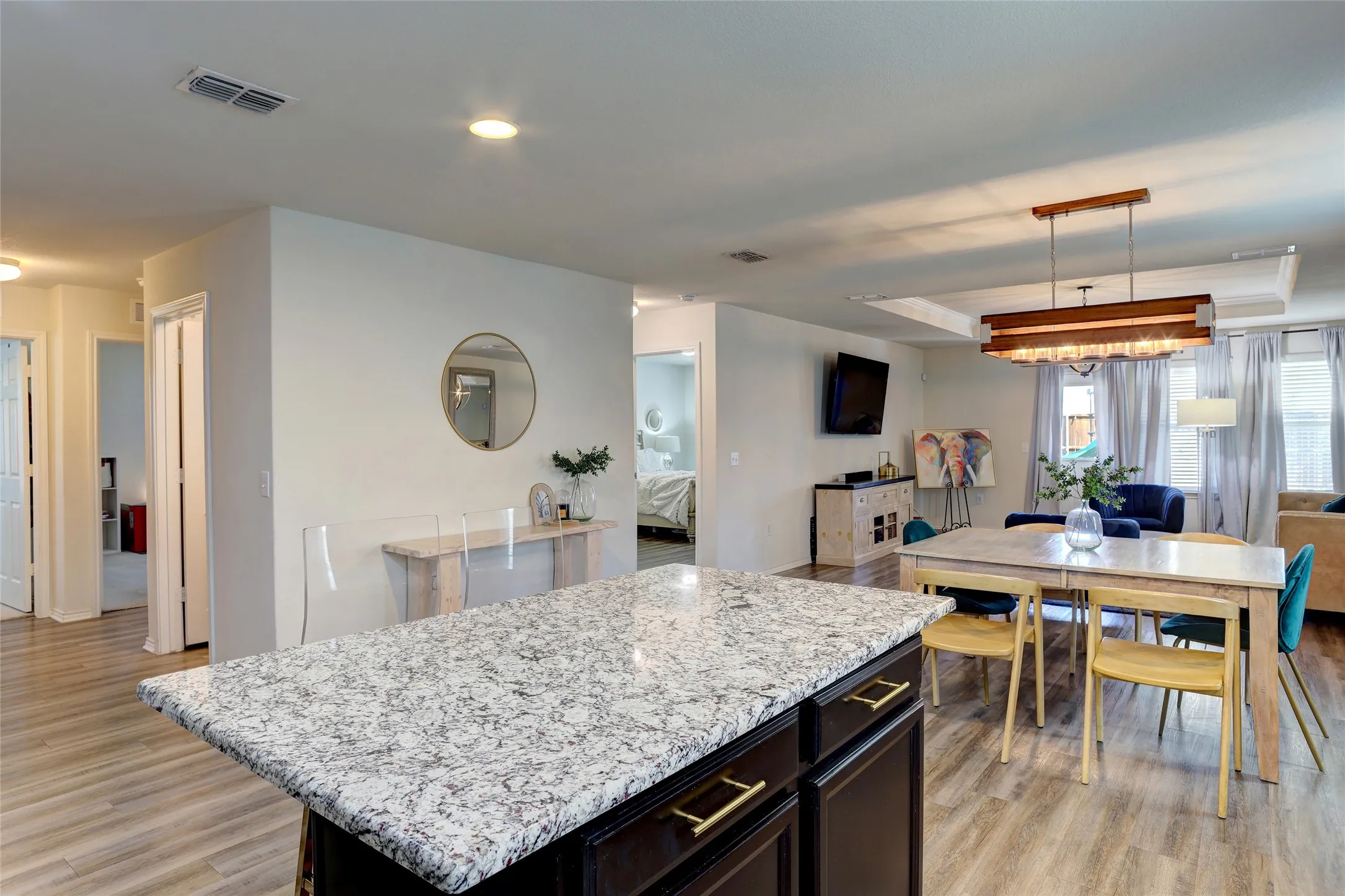 Single Family Residence For Sale in Denton County , 1601 Waggoner Drive, Aubrey, Texas 76227, 3 Bedroom, 2 Bathroom, 2 Garage spaces, 1,932 Sqft, built in 2018, mls#21381633, Real Estate Agent in Aubrey, Homes For Sale in Denton county, Homes For Sale in Aubrey, Realtor in Aubrey Texas, Real Estate Brokerage Independent Realty Texas, Luminita Cordes Realtor