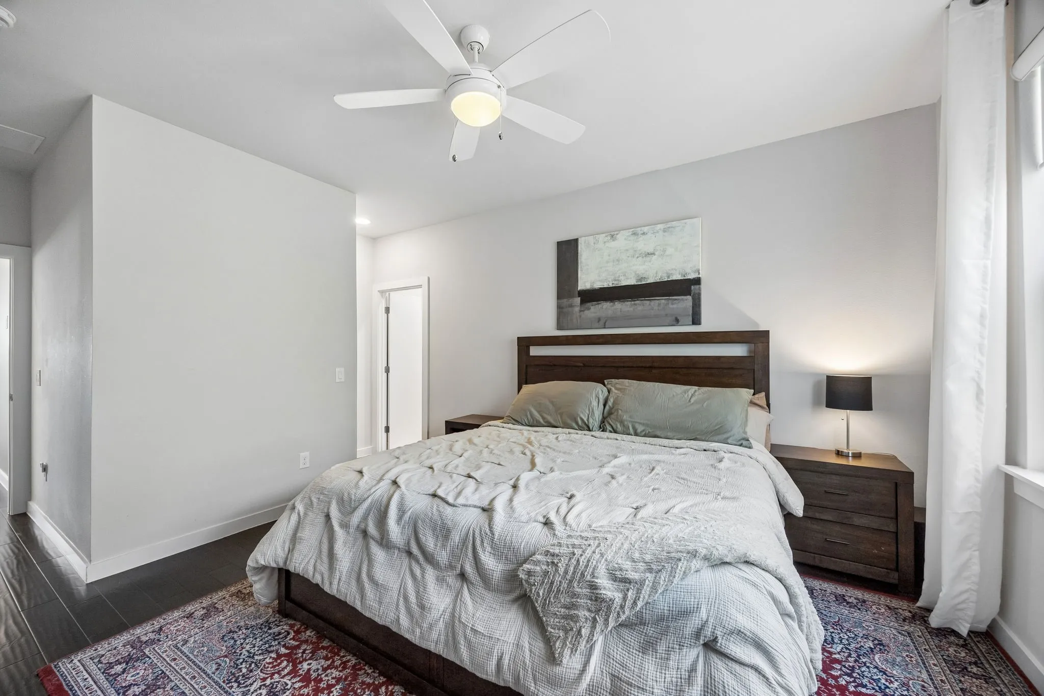 Single Family Residence For Sale in Dallas County , 6527 Arborist Lane, Dallas, Texas 75214, 3 Bedroom, 3 Bathroom, 2 Garage spaces, 2,191 Sqft, built in 2015, mls#21383378, Real Estate Agent in Dallas, Homes For Sale in Dallas county, Homes For Sale in Dallas, Realtor in Dallas Texas, Real Estate Brokerage Independent Realty Texas, Luminita Cordes Realtor
