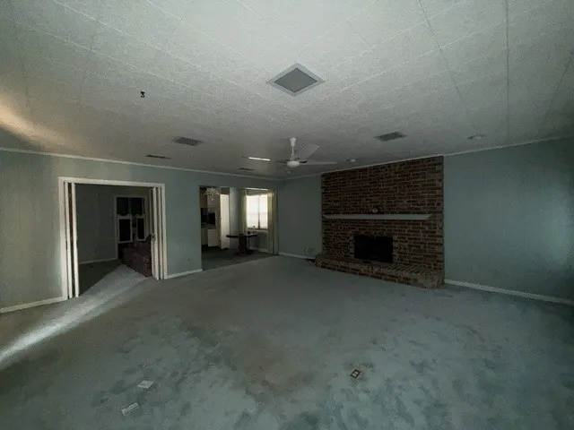 Single Family Residence For Sale in Tarrant County , 1016 Usher Street, Benbrook, Texas 76126, 3 Bedroom, 2 Bathroom, Garage spaces, 1,882 Sqft, built in 1955, mls#21383838, Real Estate Agent in Benbrook, Homes For Sale in Tarrant county, Homes For Sale in Benbrook, Realtor in Benbrook Texas, Real Estate Brokerage Independent Realty Texas, Luminita Cordes Realtor