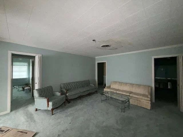 Single Family Residence For Sale in Tarrant County , 1016 Usher Street, Benbrook, Texas 76126, 3 Bedroom, 2 Bathroom, Garage spaces, 1,882 Sqft, built in 1955, mls#21383838, Real Estate Agent in Benbrook, Homes For Sale in Tarrant county, Homes For Sale in Benbrook, Realtor in Benbrook Texas, Real Estate Brokerage Independent Realty Texas, Luminita Cordes Realtor