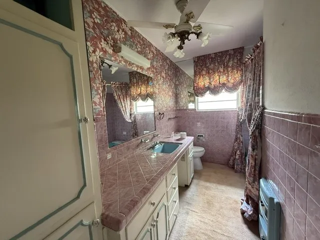 Single Family Residence For Sale in Tarrant County , 1016 Usher Street, Benbrook, Texas 76126, 3 Bedroom, 2 Bathroom, Garage spaces, 1,882 Sqft, built in 1955, mls#21383838, Real Estate Agent in Benbrook, Homes For Sale in Tarrant county, Homes For Sale in Benbrook, Realtor in Benbrook Texas, Real Estate Brokerage Independent Realty Texas, Luminita Cordes Realtor