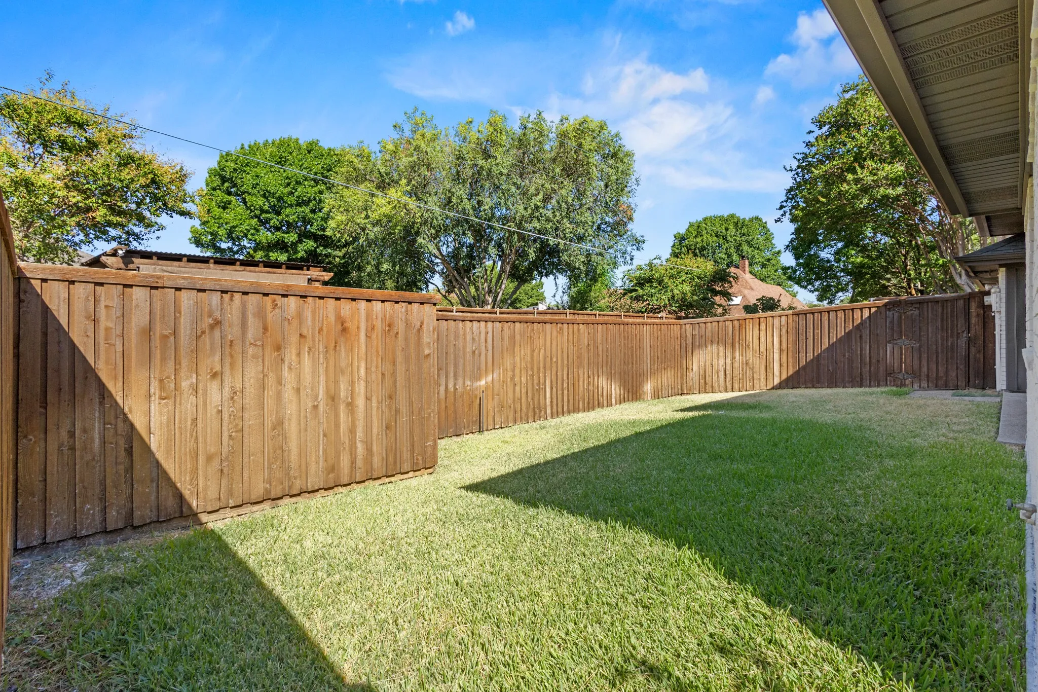 Single Family Residence For Sale in Collin County , 6509 Horizon Place, Plano, Texas 75023, 4 Bedroom, 2 Bathroom, 2 Garage spaces, 2,452 Sqft, built in 1987, mls#21382760, Real Estate Agent in Plano, Homes For Sale in Collin county, Homes For Sale in Plano, Realtor in Plano Texas, Real Estate Brokerage Independent Realty Texas, Luminita Cordes Realtor