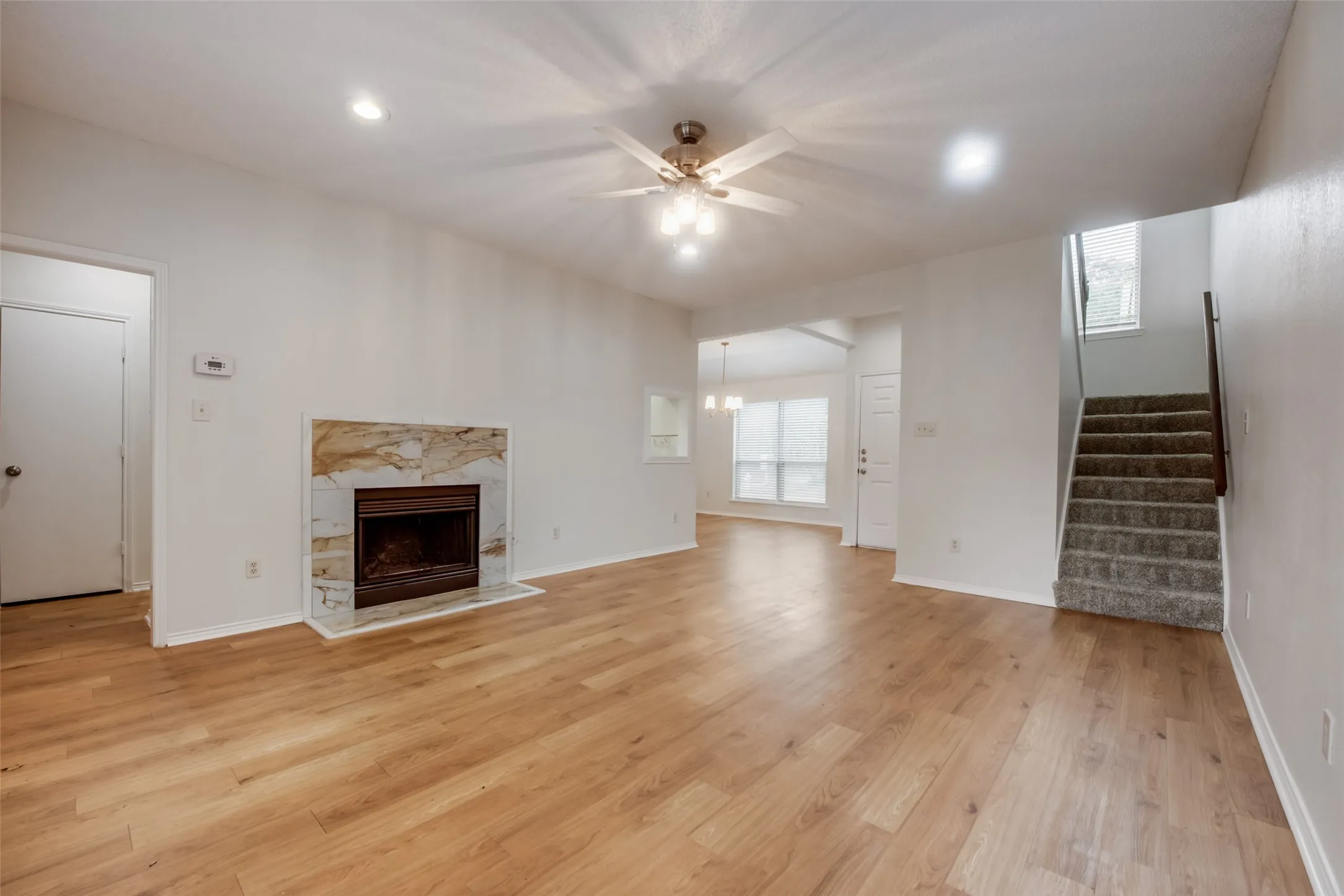 Townhouse For Rent in Tarrant County , 510 Norwood Place 9, Arlington, Texas 76013, 2 Bedroom, 3 Bathroom, 1 Garage spaces, 1,517 Sqft, built in 1984, mls#21383354, Real Estate Agent in Arlington, Homes For Rent in Tarrant county, Homes For Rent in Arlington, Realtor in Arlington Texas, Real Estate Brokerage Independent Realty Texas, Luminita Cordes Realtor