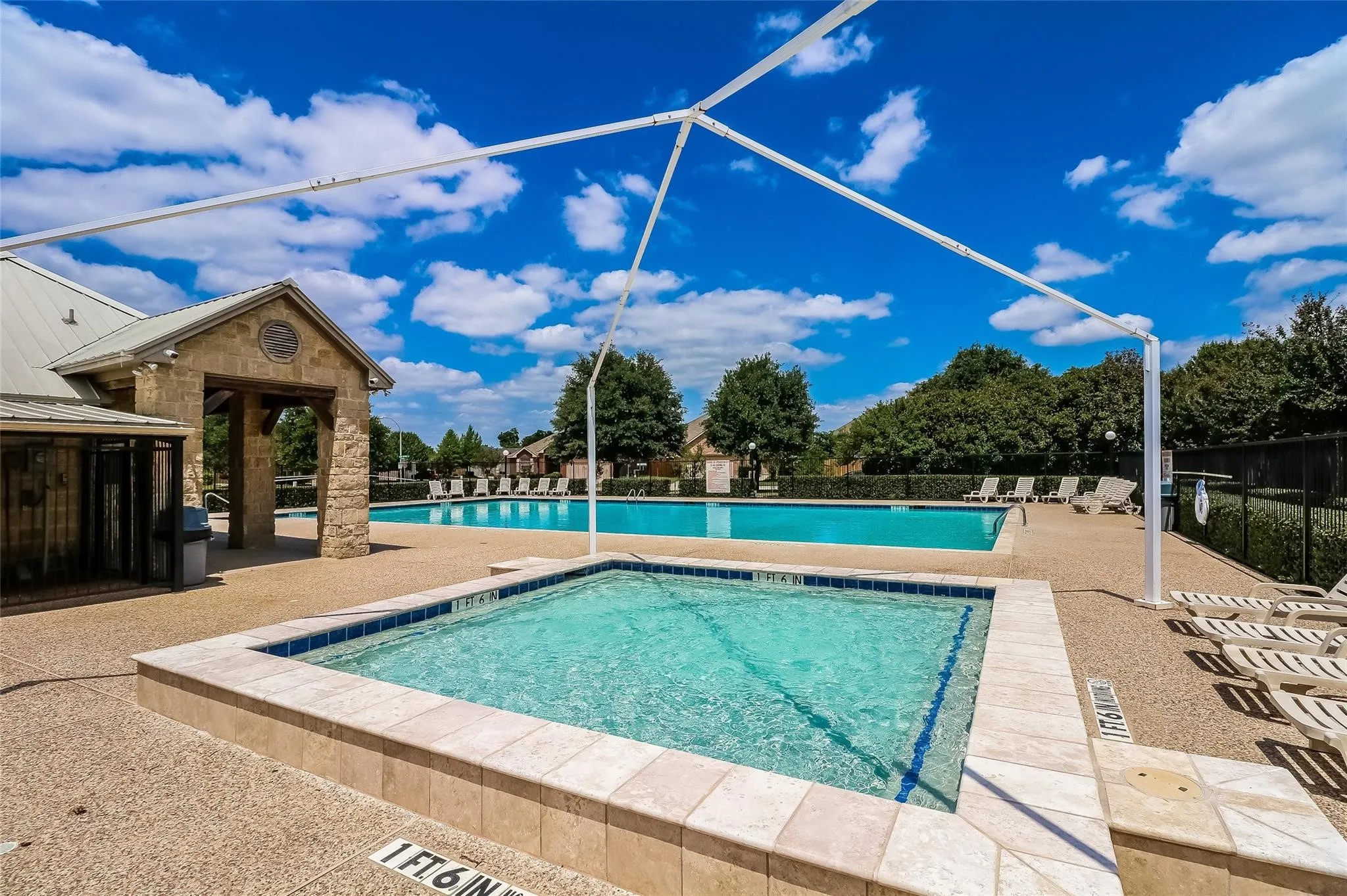 Single Family Residence For Rent in Denton County , 1745 Diamond Lake Trail, Fort Worth, Texas 76247, 3 Bedroom, 2 Bathroom, 2 Garage spaces, 1,507 Sqft, built in 2006, mls#21381490, Real Estate Agent in Fort Worth, Homes For Rent in Denton county, Homes For Rent in Fort Worth, Realtor in Fort Worth Texas, Real Estate Brokerage Independent Realty Texas, Luminita Cordes Realtor