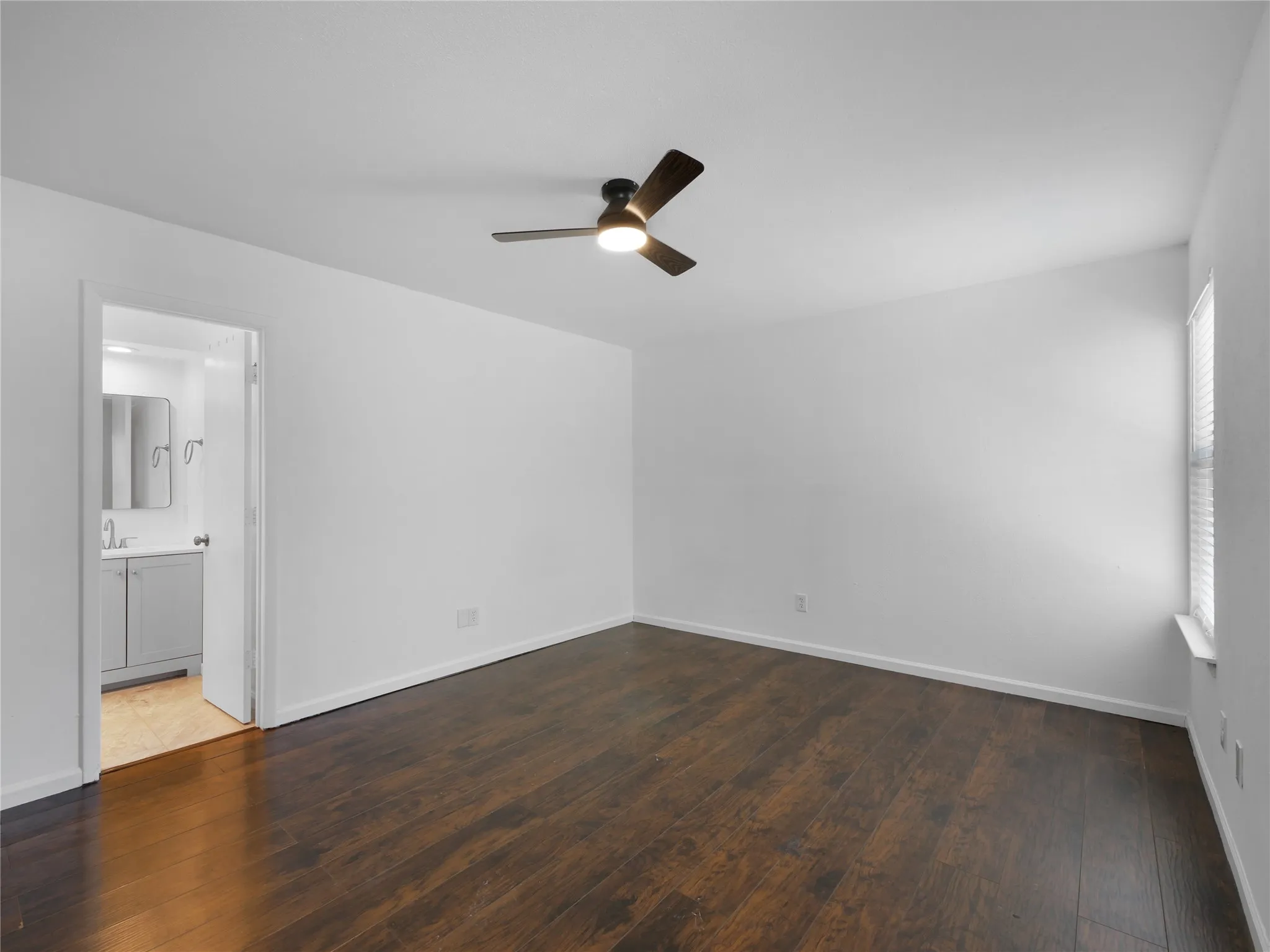 Single Family Residence For Rent in Collin County , 1472 Rockshire Drive, Plano, Texas 75074, 3 Bedroom, 2 Bathroom, 2 Garage spaces, 1,412 Sqft, built in 1981, mls#21380435, Real Estate Agent in Plano, Homes For Rent in Collin county, Homes For Rent in Plano, Realtor in Plano Texas, Real Estate Brokerage Independent Realty Texas, Luminita Cordes Realtor