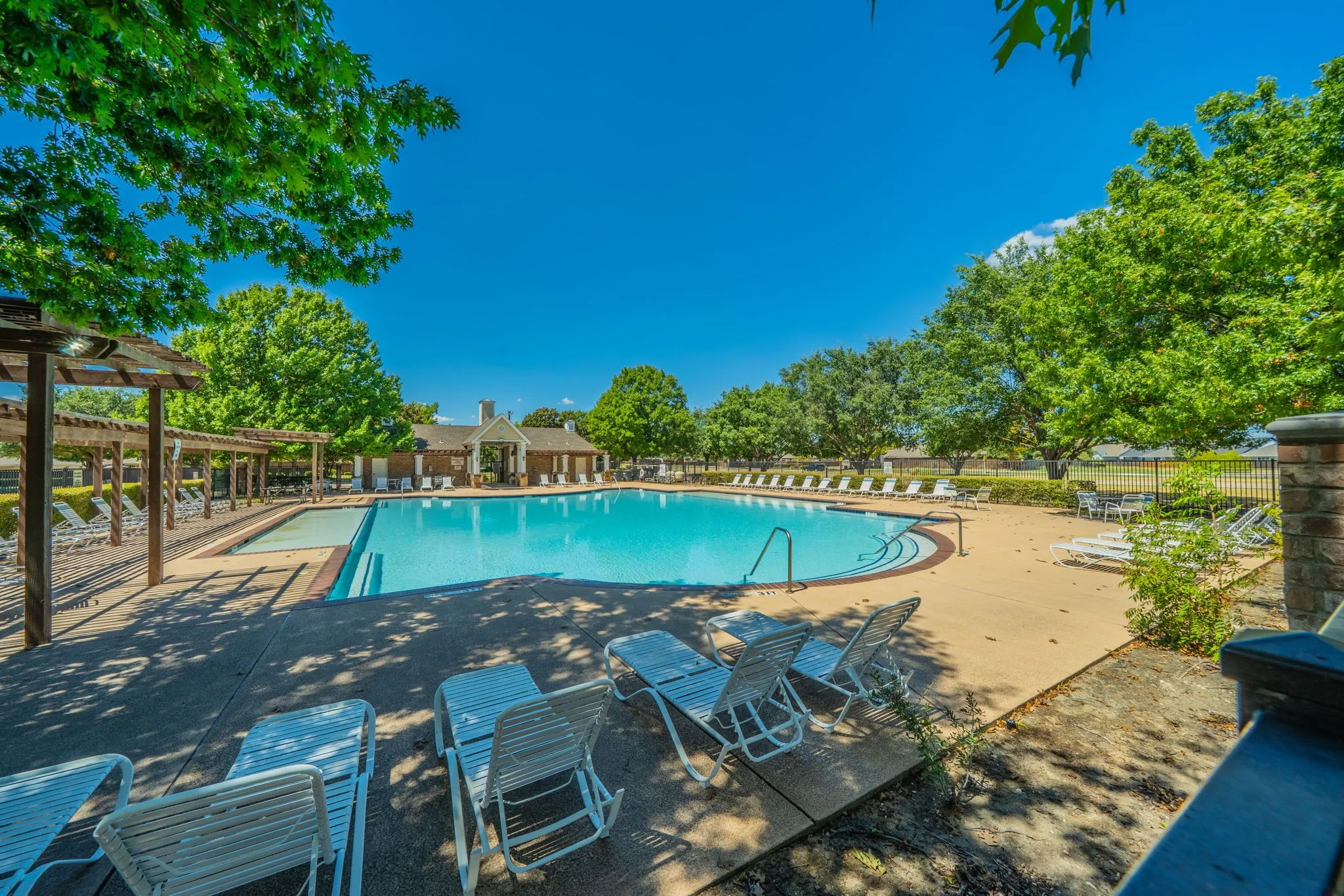 Single Family Residence For Sale in Collin County , 9917 George Washington Drive, Mc Kinney, Texas 75072, 4 Bedroom, 2 Bathroom, 2 Garage spaces, 1,848 Sqft, built in 2004, mls#21377302, Real Estate Agent in Mc Kinney, Homes For Sale in Collin county, Homes For Sale in Mc Kinney, Realtor in Mc Kinney Texas, Real Estate Brokerage Independent Realty Texas, Luminita Cordes Realtor