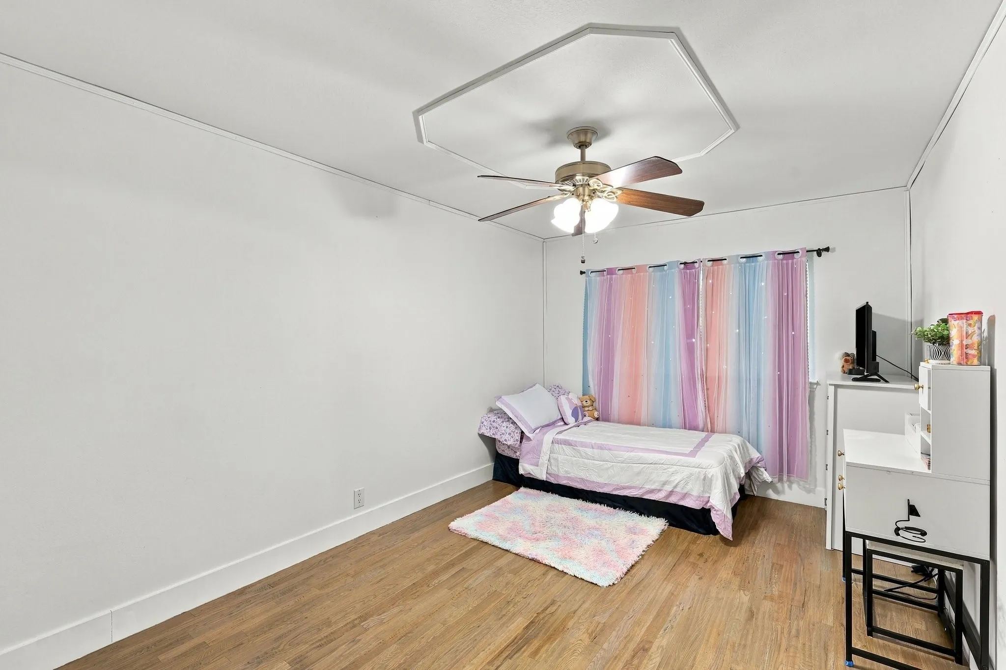 Single Family Residence For Sale in Dallas County , 3214 Parker Street, Irving, Texas 75062, 3 Bedroom, 2 Bathroom, 1 Garage spaces, 1,440 Sqft, built in 1961, mls#21383845, Real Estate Agent in Irving, Homes For Sale in Dallas county, Homes For Sale in Irving, Realtor in Irving Texas, Real Estate Brokerage Independent Realty Texas, Luminita Cordes Realtor